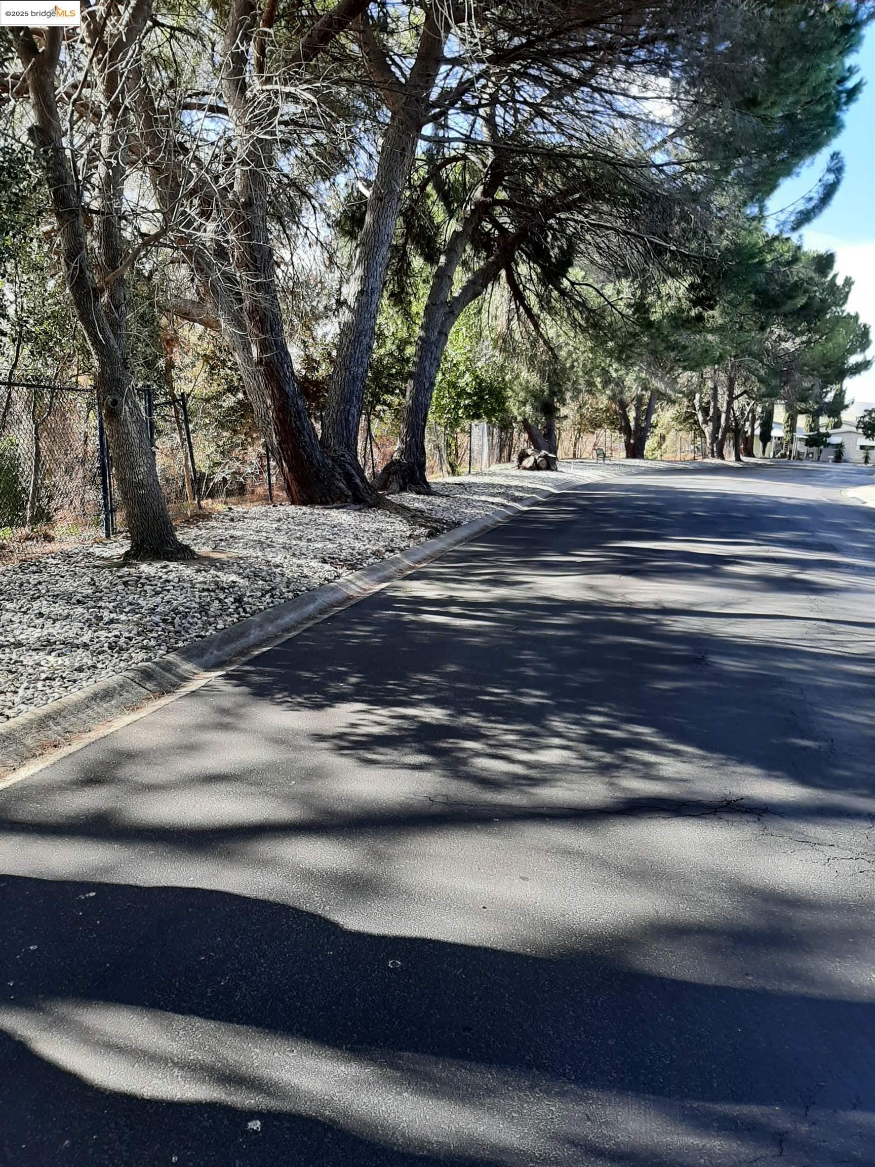 Front Image Thumbnail for EB41100603