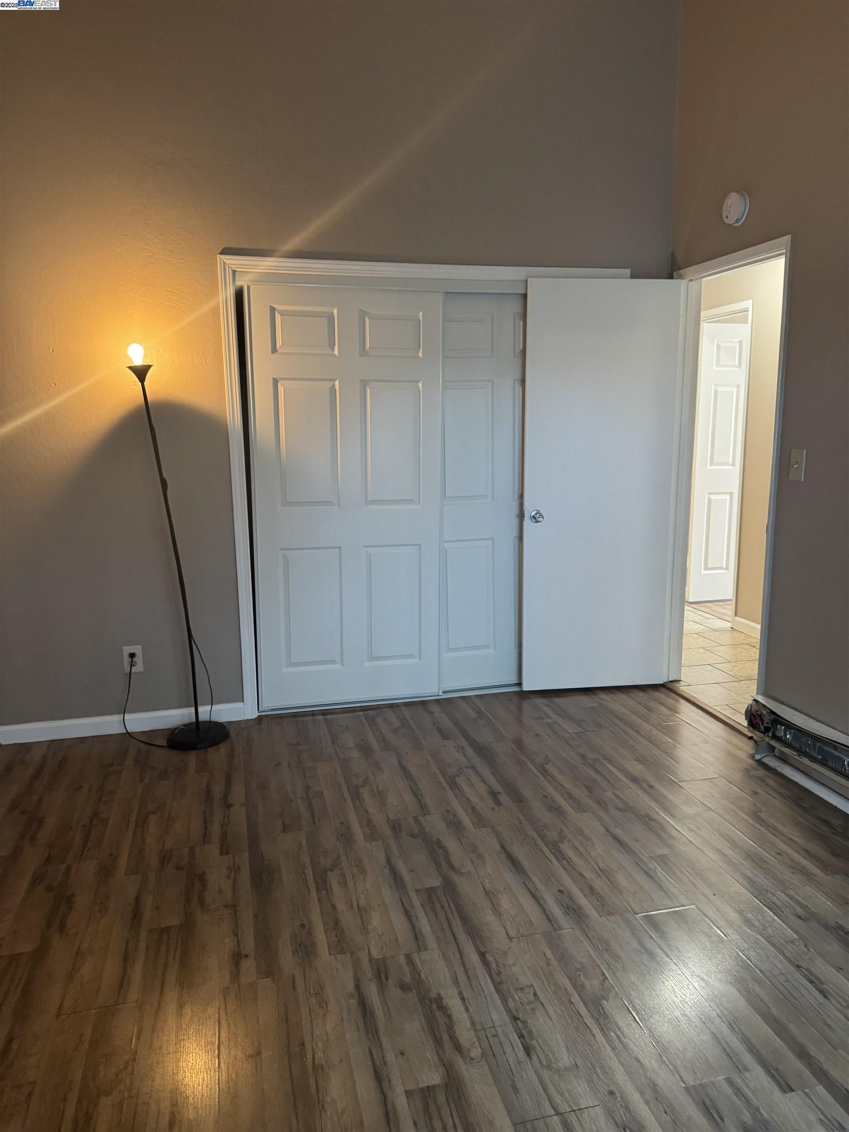9437 Peach Street, Oakland, California 94603, 3 Bedrooms Bedrooms, 5 Rooms Rooms,2 BathroomsBathrooms,Residential Lease,For Rent,9437 Peach Street,41100604