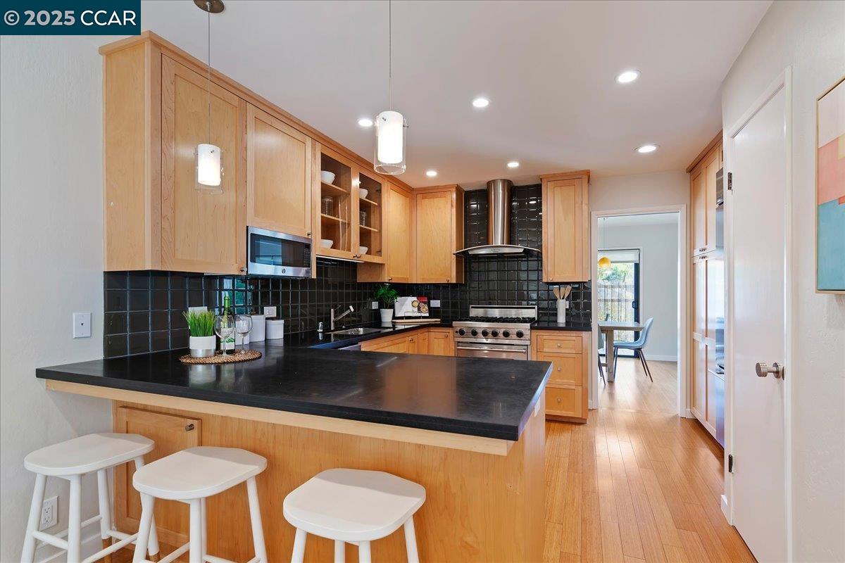 Photo #9: 41100618 Listing: Photo #9
