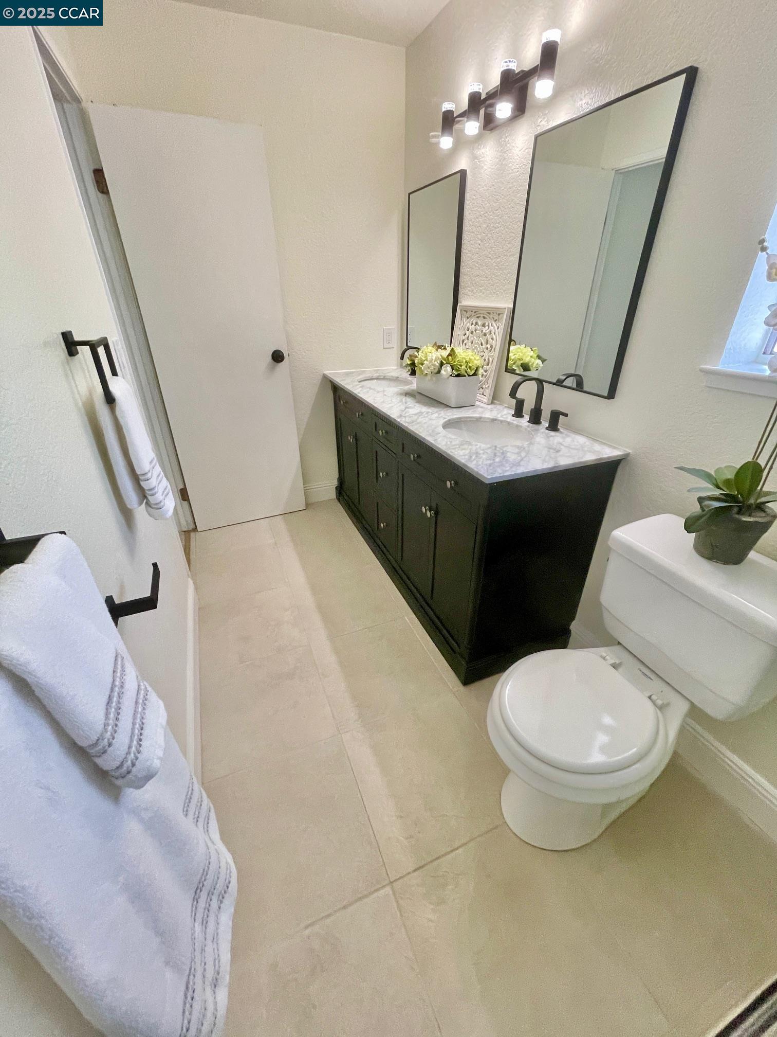 Photo #5: 41100624 Listing: Photo #5