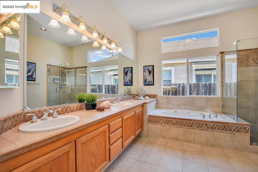 Detail Gallery Image 25 of 35 For 4161 Beacon Pl, Discovery Bay,  CA 94505 - 3 Beds | 2 Baths