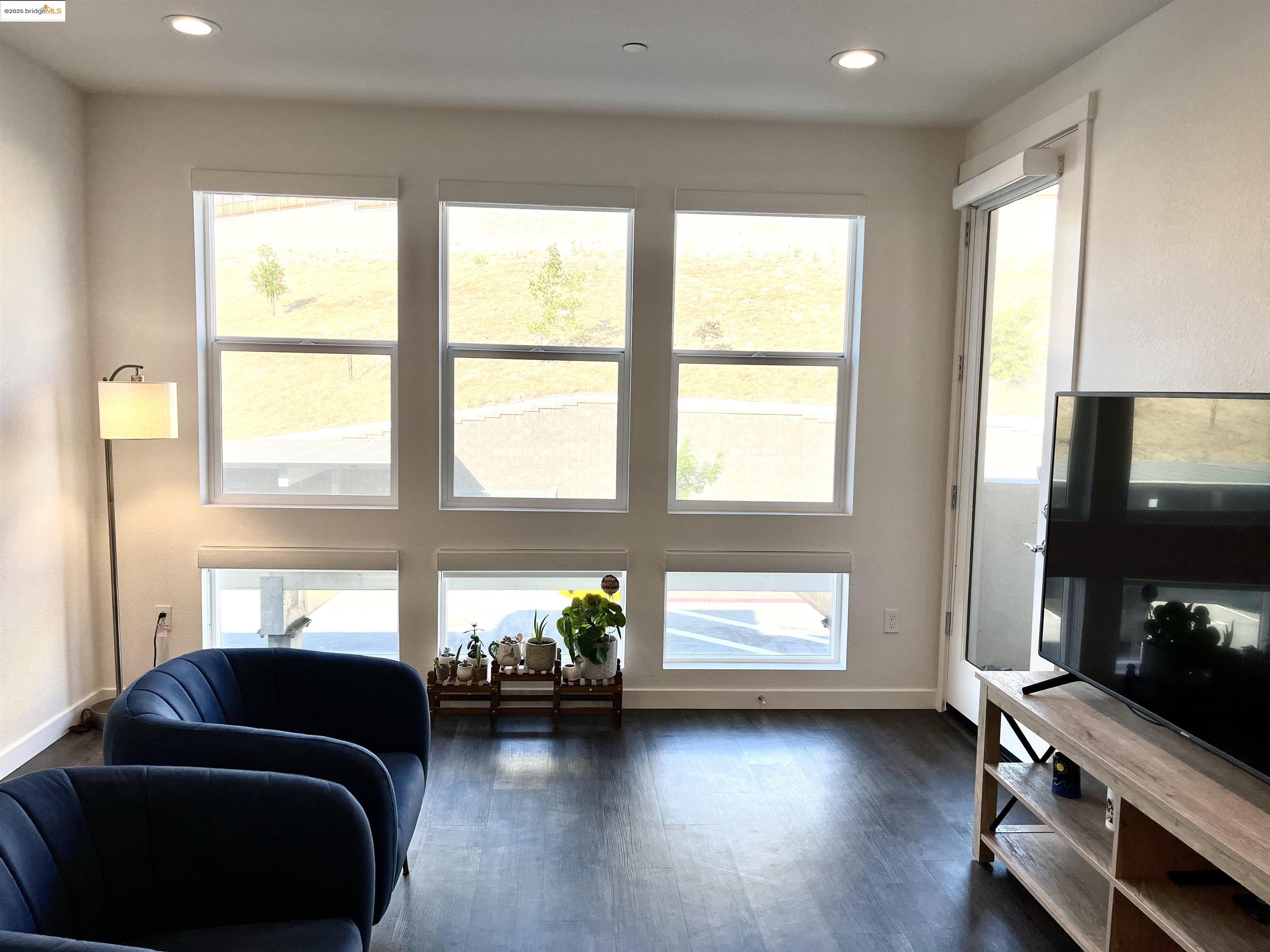 2700 Wildflower Station Pl # 93, Antioch, California 94531, 2 Bedrooms Bedrooms, 4 Rooms Rooms,2 BathroomsBathrooms,Residential Lease,For Rent,2700 Wildflower Station Pl # 93,41100633
