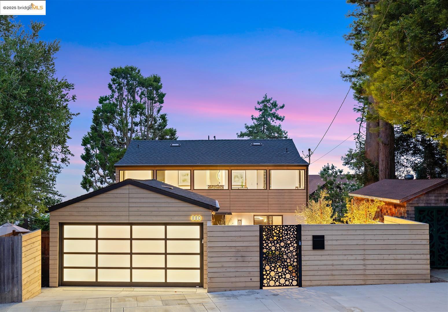Detail Gallery Image 1 of 1 For 880 Keeler Ave, Berkeley,  CA 94708 - 4 Beds | 3 Baths