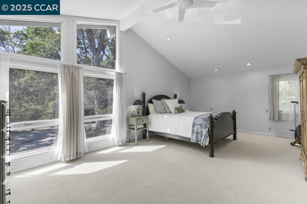 Detail Gallery Image 24 of 44 For 2284 Alameda Diablo, Diablo,  CA 94528 - 4 Beds | 2/1 Baths
