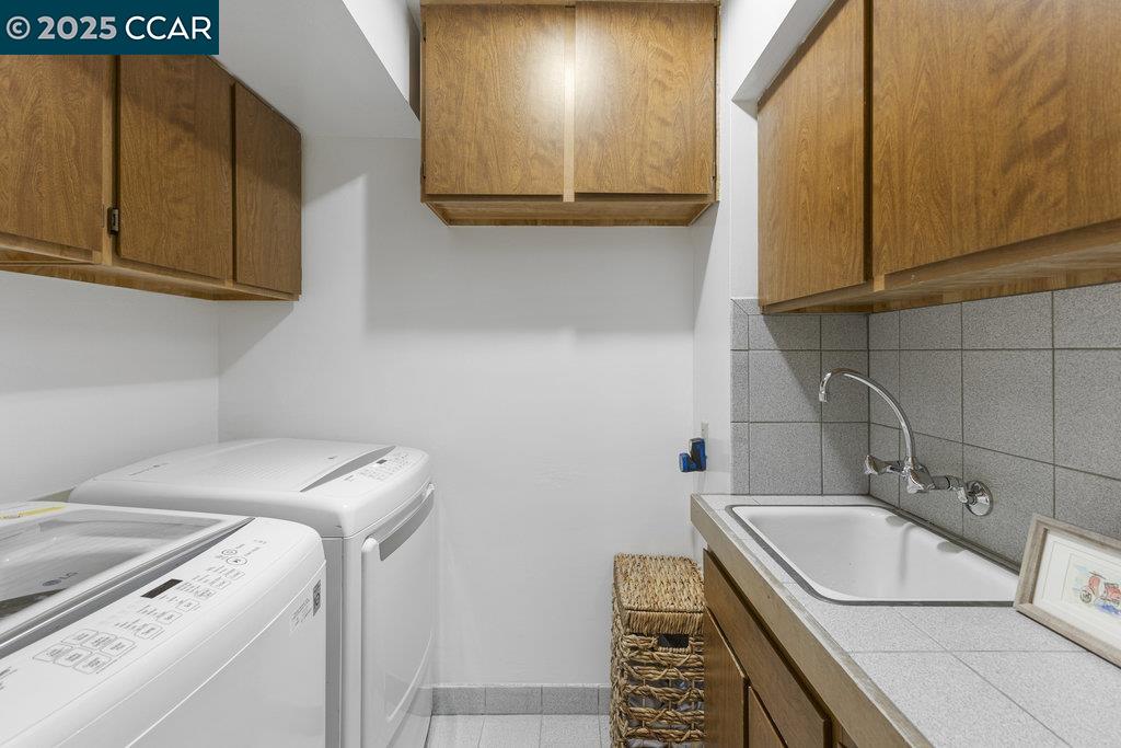 Detail Gallery Image 32 of 44 For 2284 Alameda Diablo, Diablo,  CA 94528 - 4 Beds | 2/1 Baths