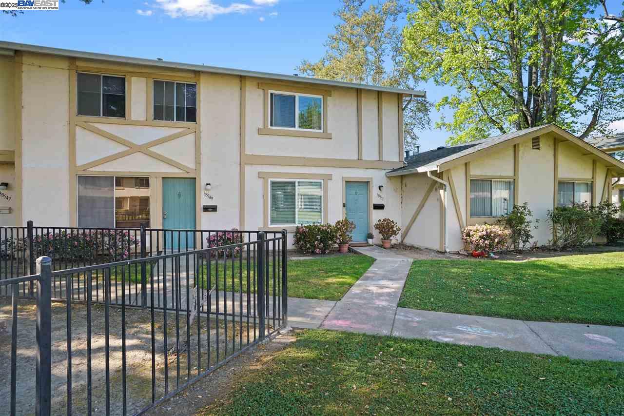 Photo #3: 41100645 Listing 