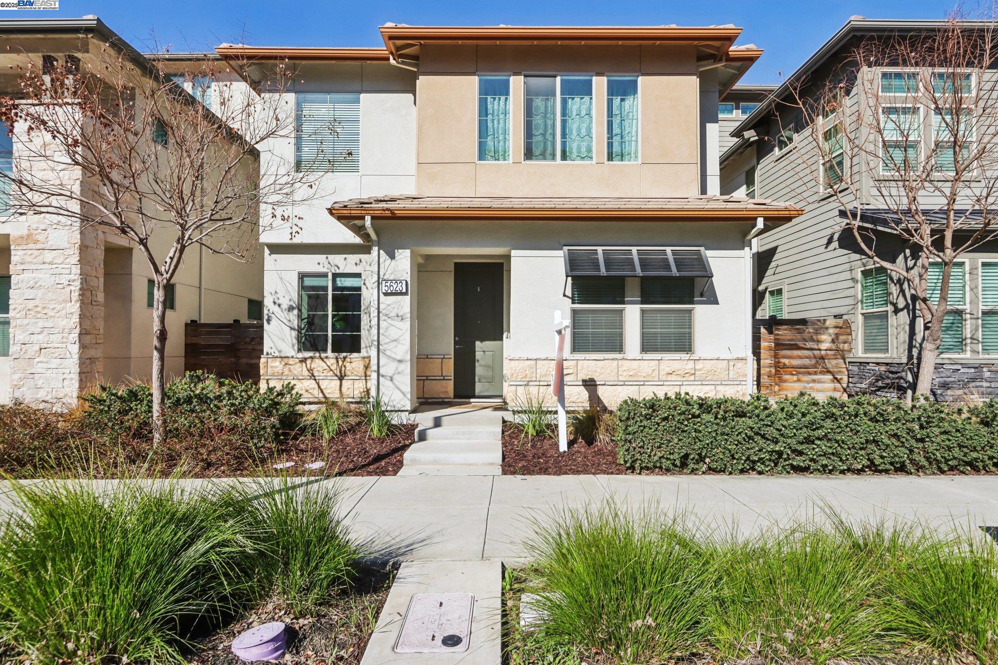 Detail Gallery Image 1 of 1 For 5623 Central Pkwy, Dublin,  CA 94568 - 4 Beds | 3 Baths