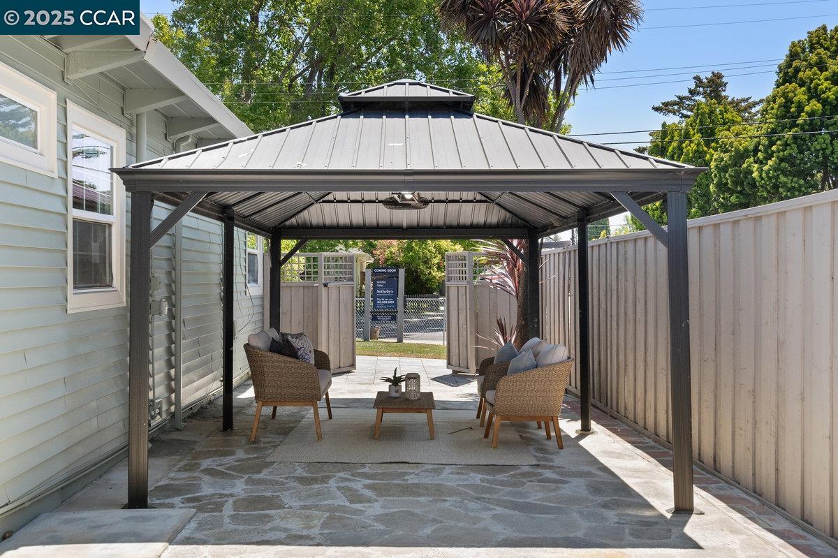Detail Gallery Image 34 of 56 For 561 Manzanita Ave, Sunnyvale,  CA 94085 - 3 Beds | 2 Baths