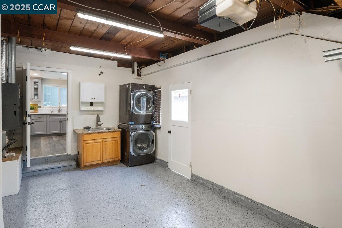 Detail Gallery Image 43 of 56 For 561 Manzanita Ave, Sunnyvale,  CA 94085 - 3 Beds | 2 Baths