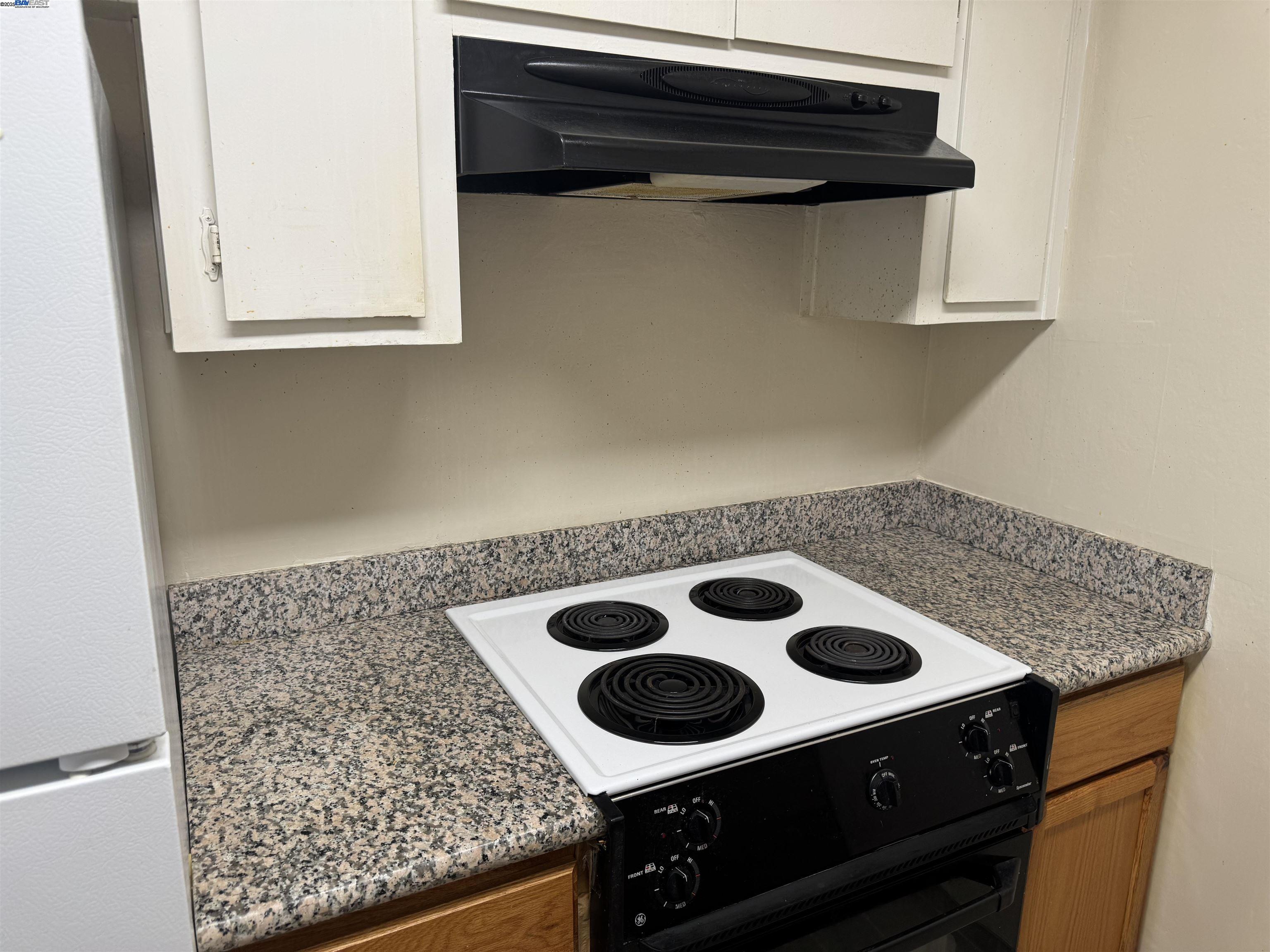 Photo #8: 41100655 Listing: Photo #8