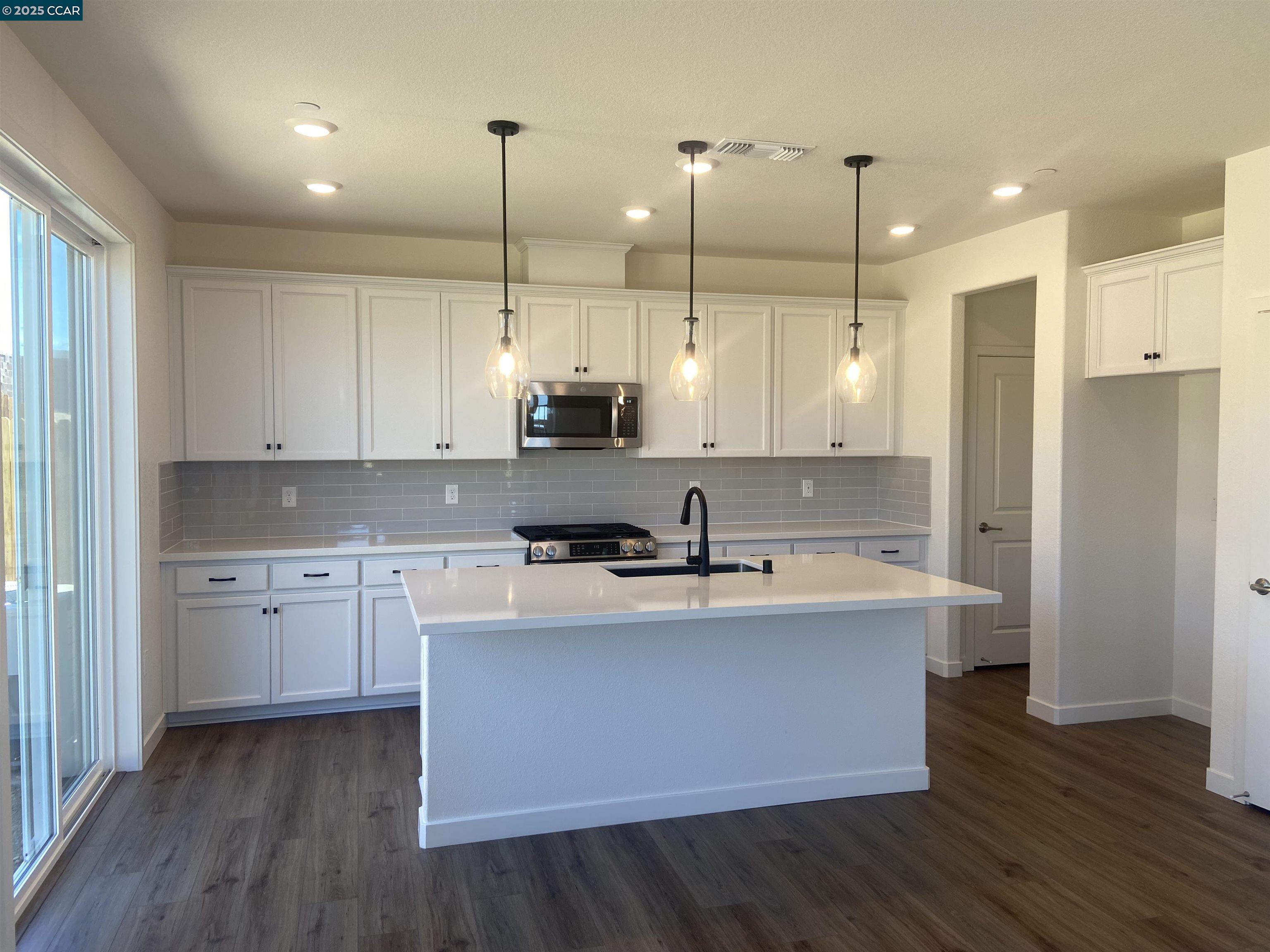 4786 Cantrell Dr, Folsom, California 95630, 4 Bedrooms Bedrooms, 6 Rooms Rooms,3 BathroomsBathrooms,Residential Lease,For Rent,4786 Cantrell Dr,41100657