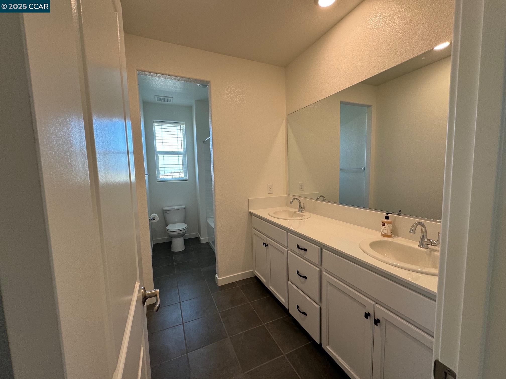 4786 Cantrell Dr, Folsom, California 95630, 4 Bedrooms Bedrooms, 6 Rooms Rooms,3 BathroomsBathrooms,Residential Lease,For Rent,4786 Cantrell Dr,41100657