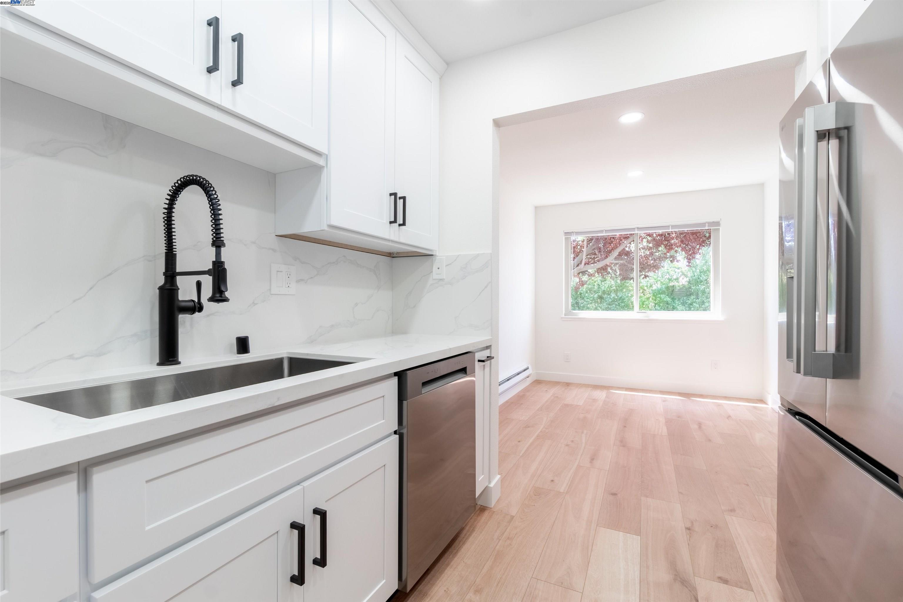 Photo #2: 41100661 Listing 