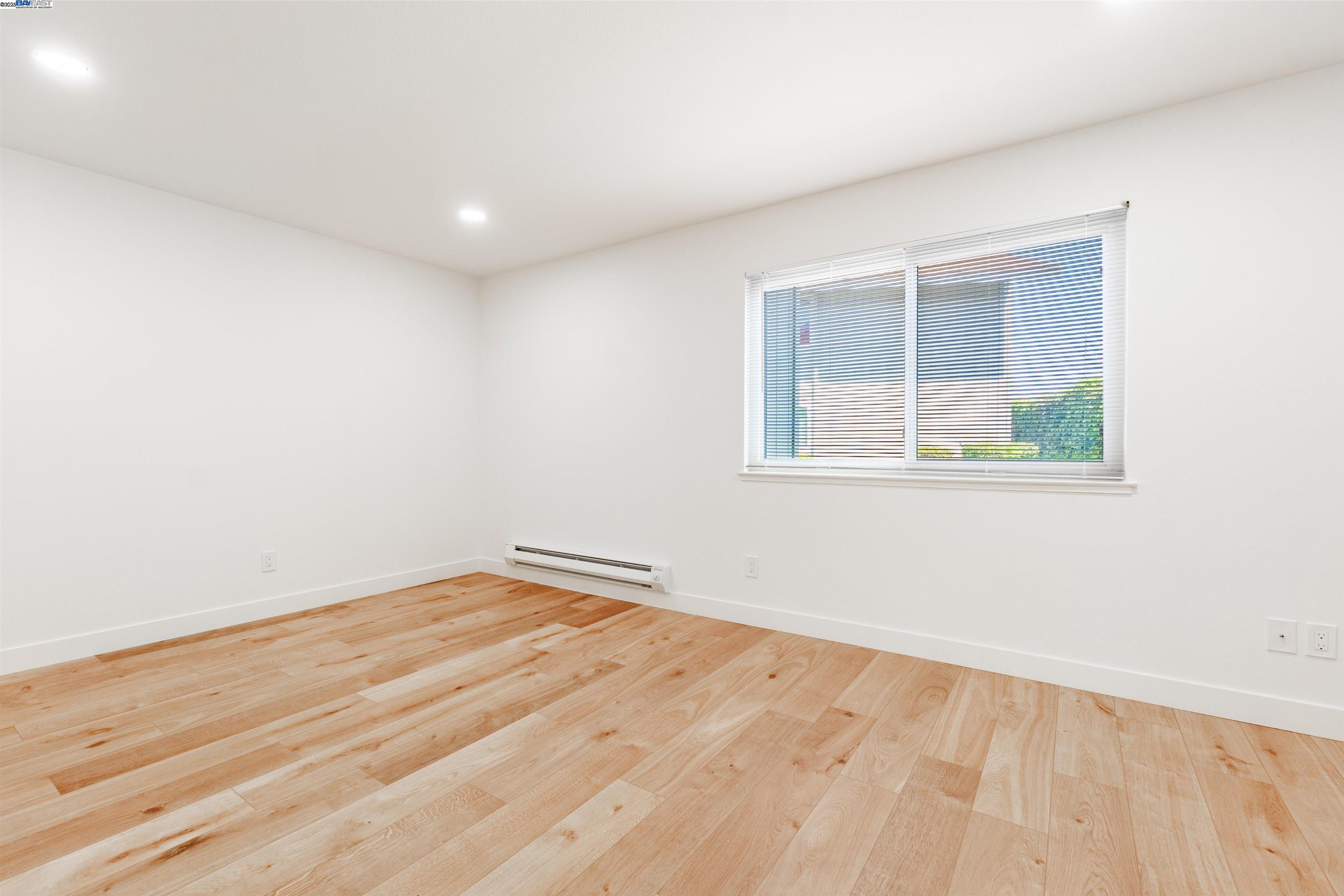Photo #11: 41100661 Listing: Photo #11