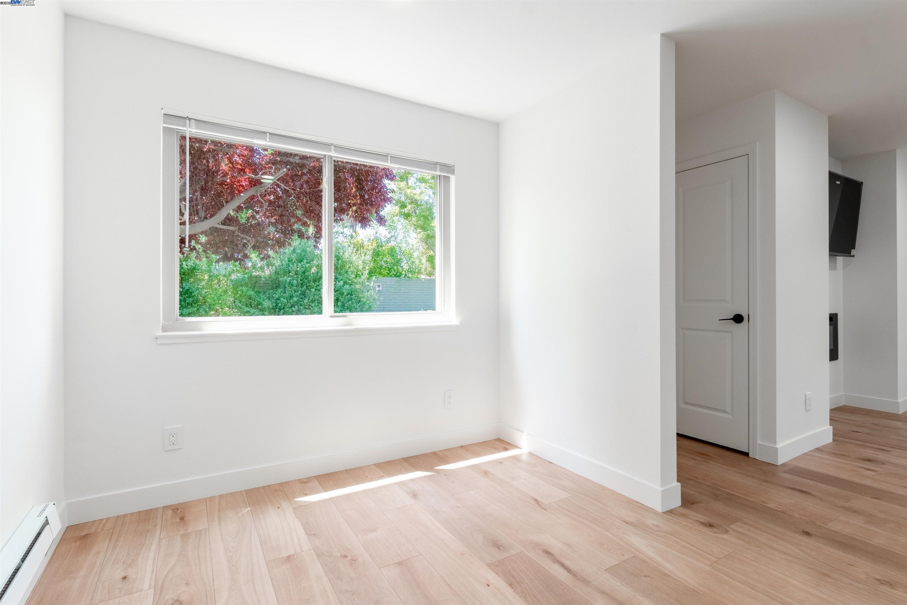 Photo #8: 41100661 Listing: Photo #8