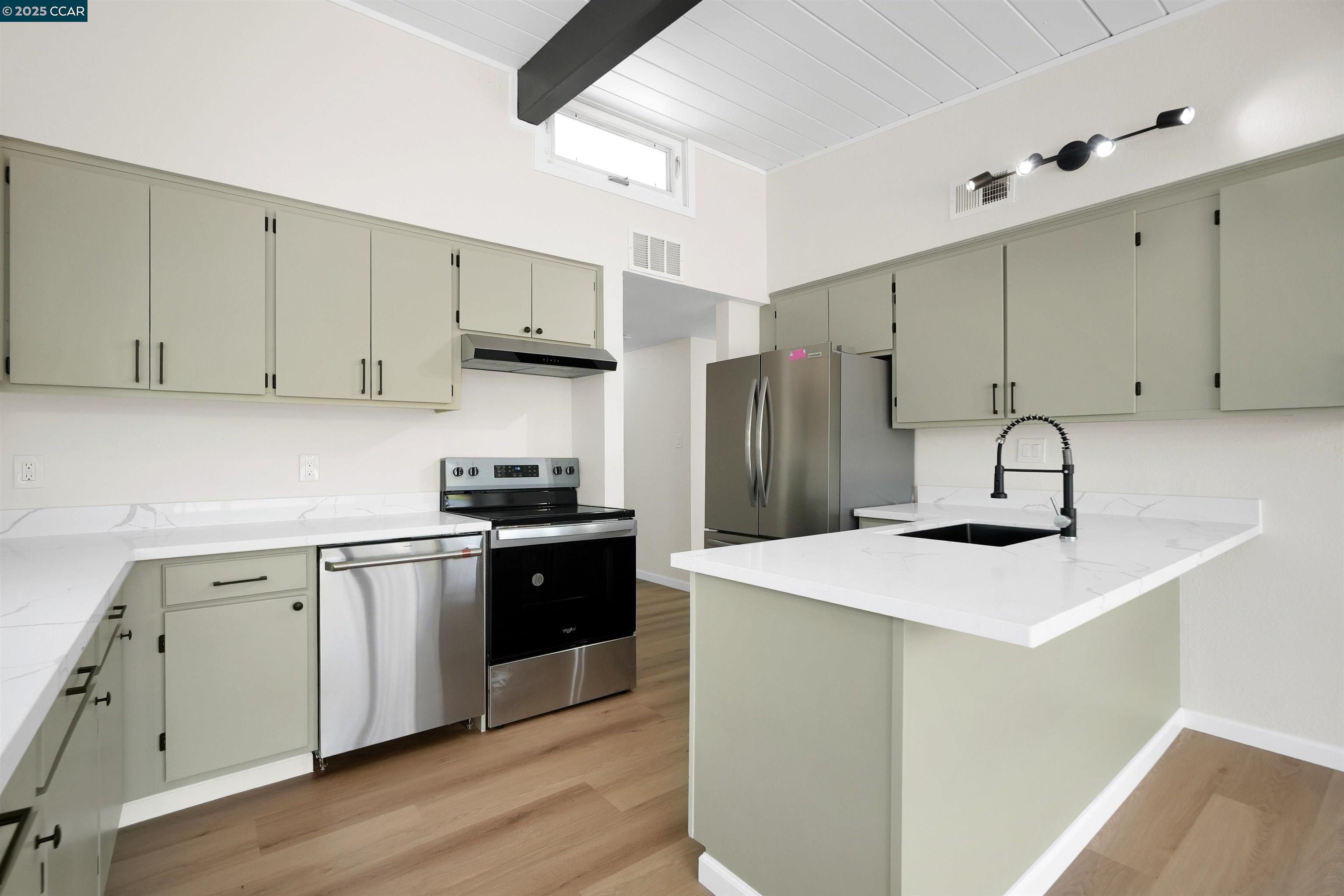 Detail Gallery Image 15 of 41 For 197 Carolos Drive, Pacheco,  CA 94553 - 3 Beds | 2 Baths