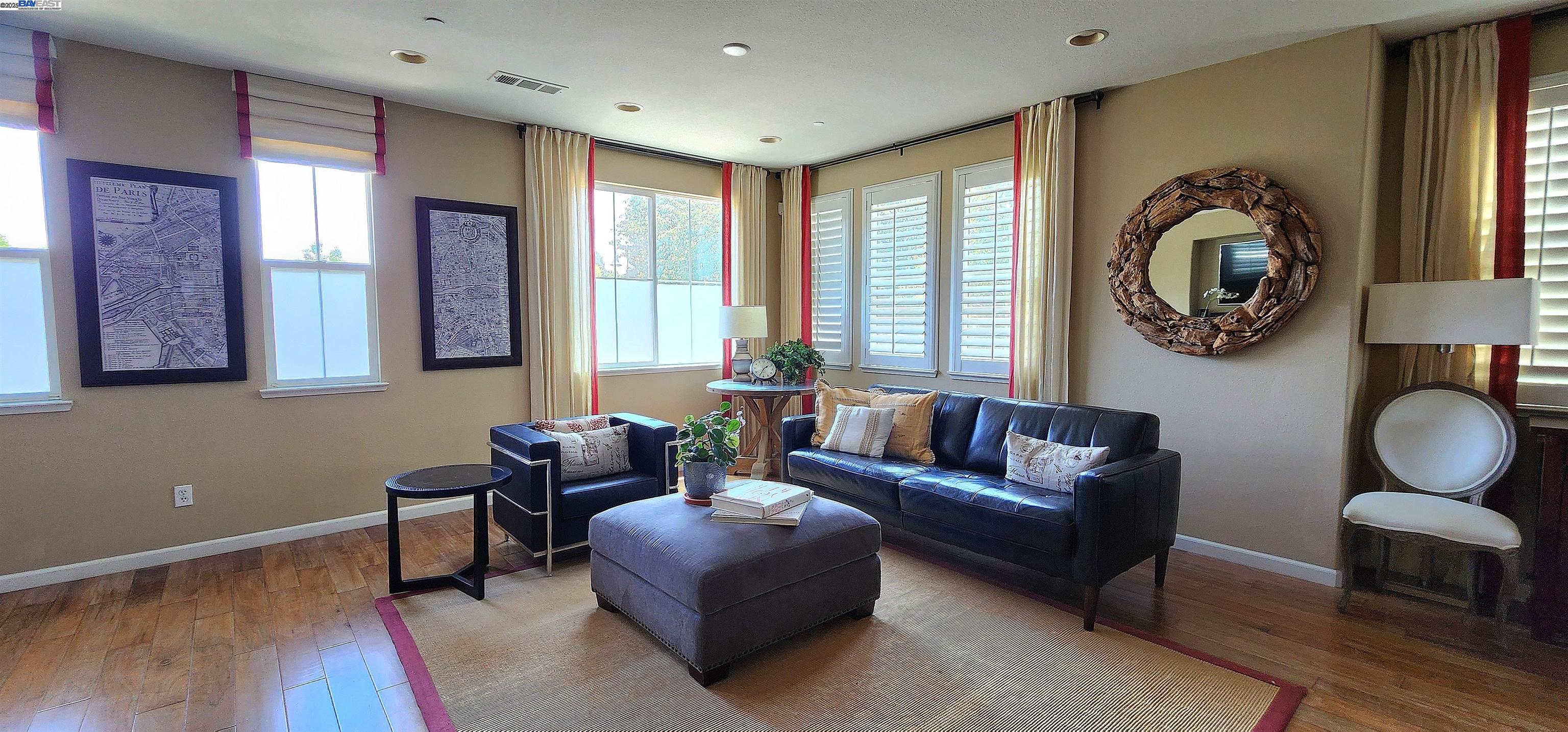 Photo #11: 41100675 Listing: Photo #11