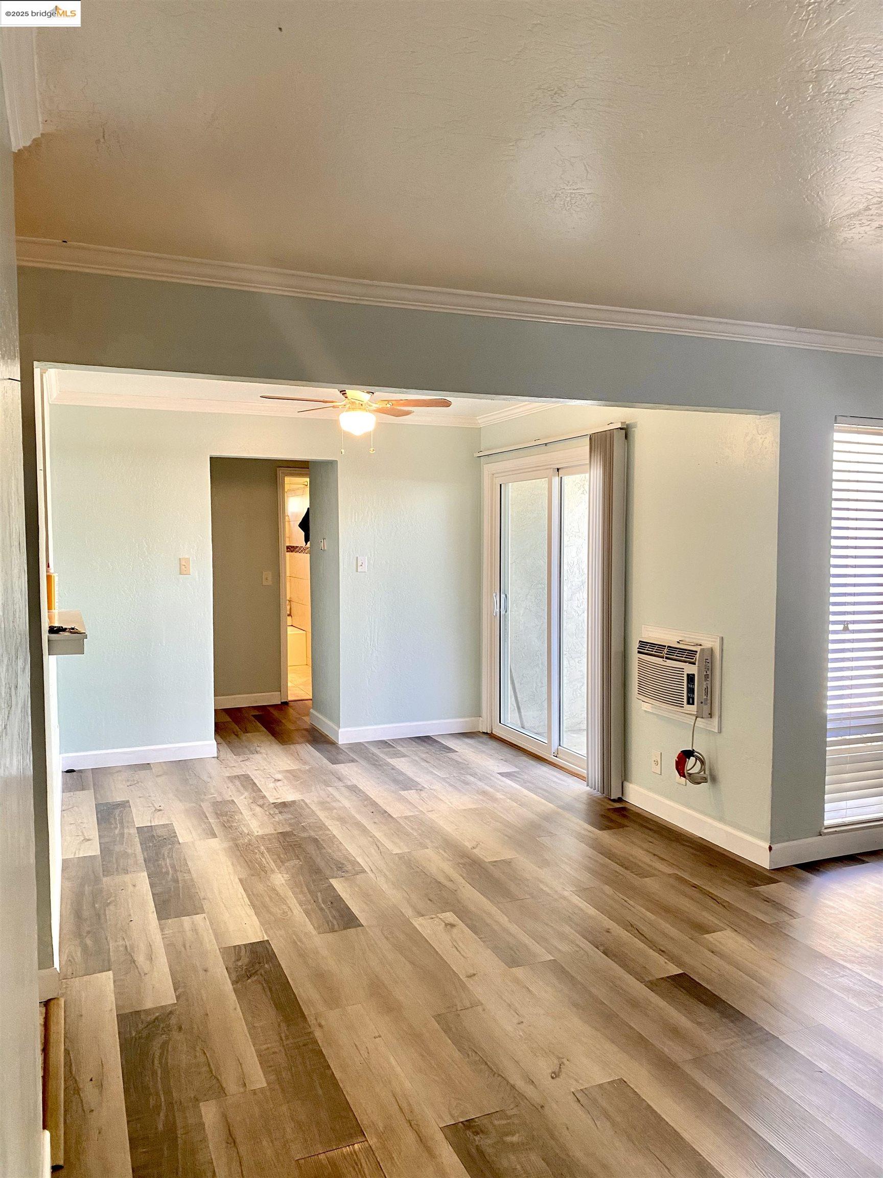 Photo #5: 41100677 Listing: Photo #5