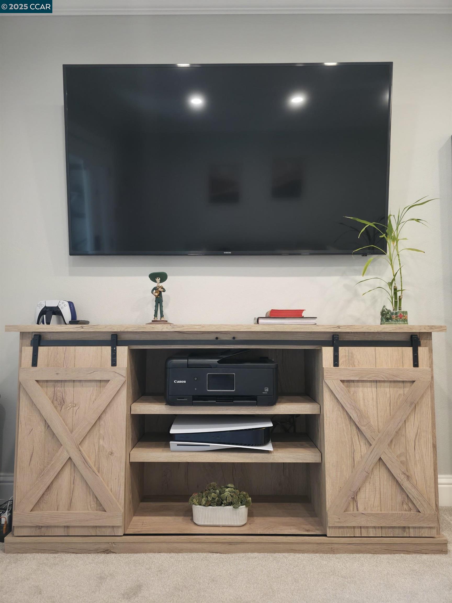 Photo #2: 41100688 Listing 