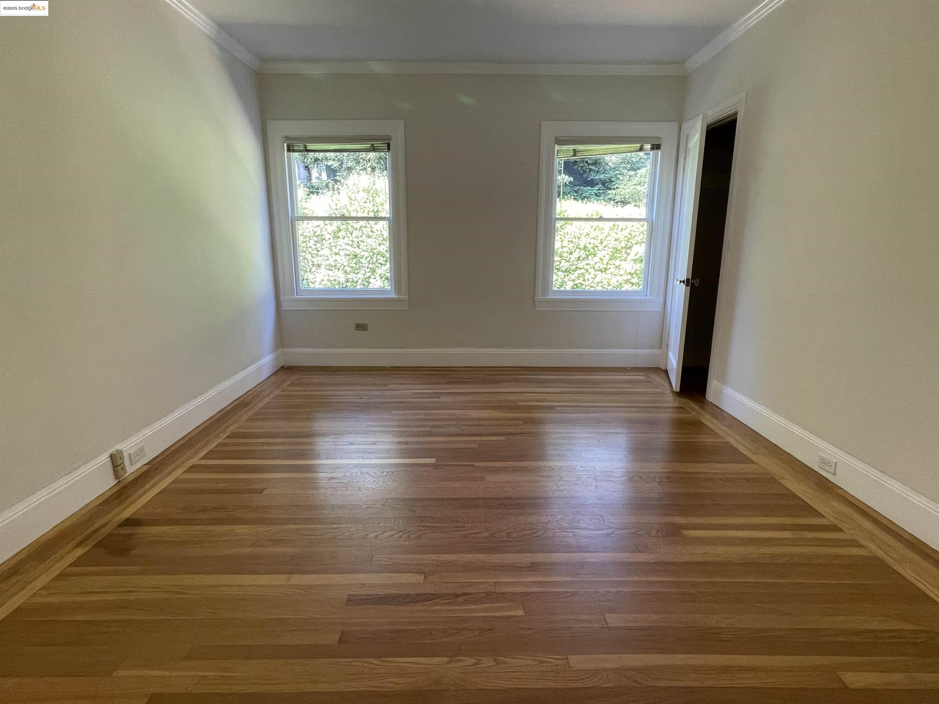 1159 Winsor, Piedmont, California 94610, 5 Bedrooms Bedrooms, 12 Rooms Rooms,2 BathroomsBathrooms,Residential Lease,For Rent,1159 Winsor,41100693