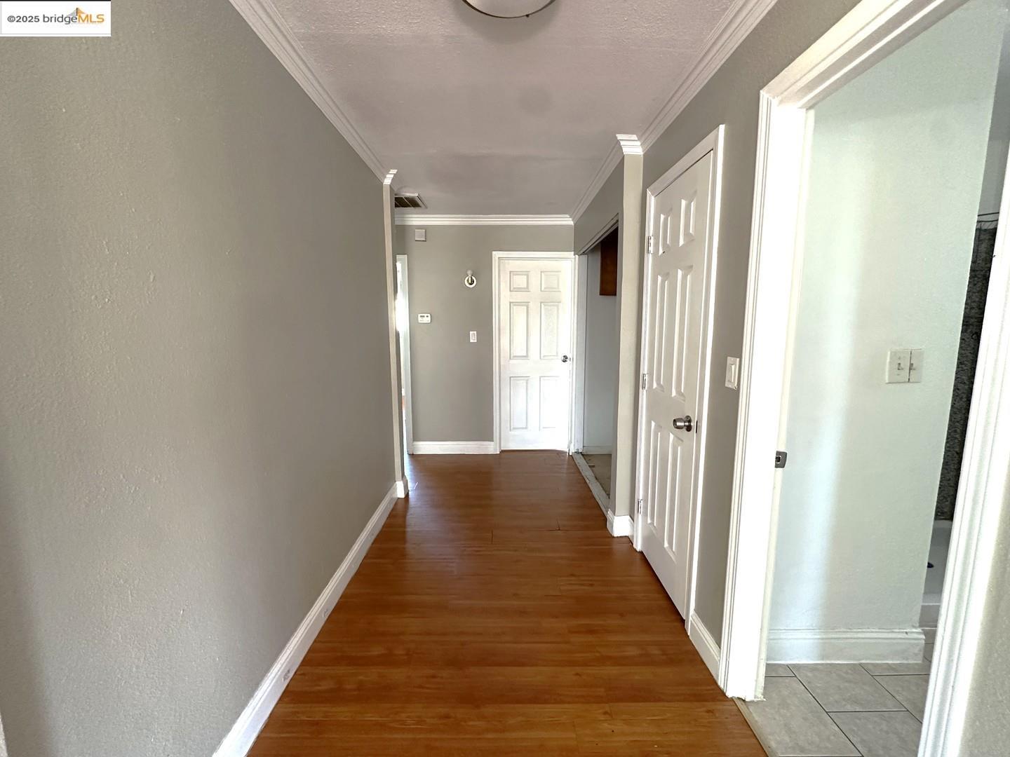Detail Gallery Image 6 of 19 For 2233 Edison Ave, Sacramento,  CA 95821 - 3 Beds | 2 Baths