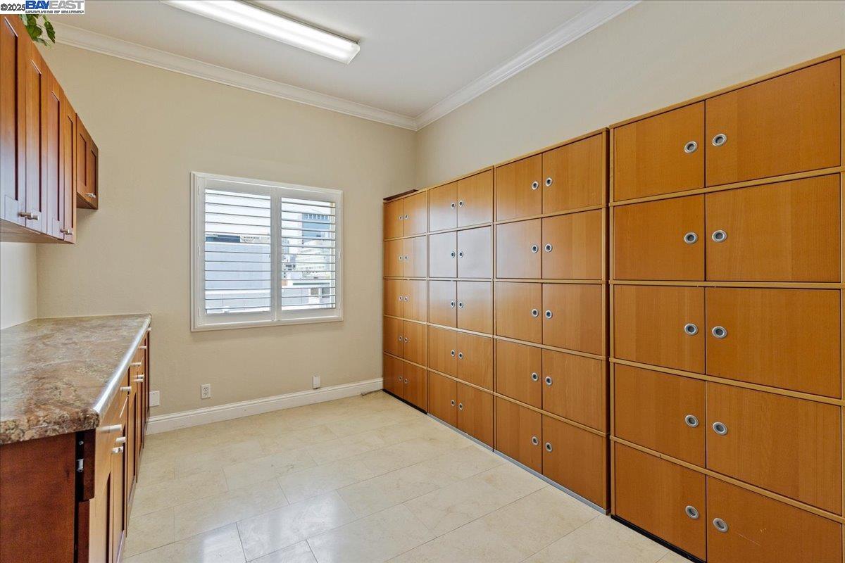 Detail Gallery Image 15 of 19 For 212 9th St, Oakland,  CA 94607 - – Beds | – Baths