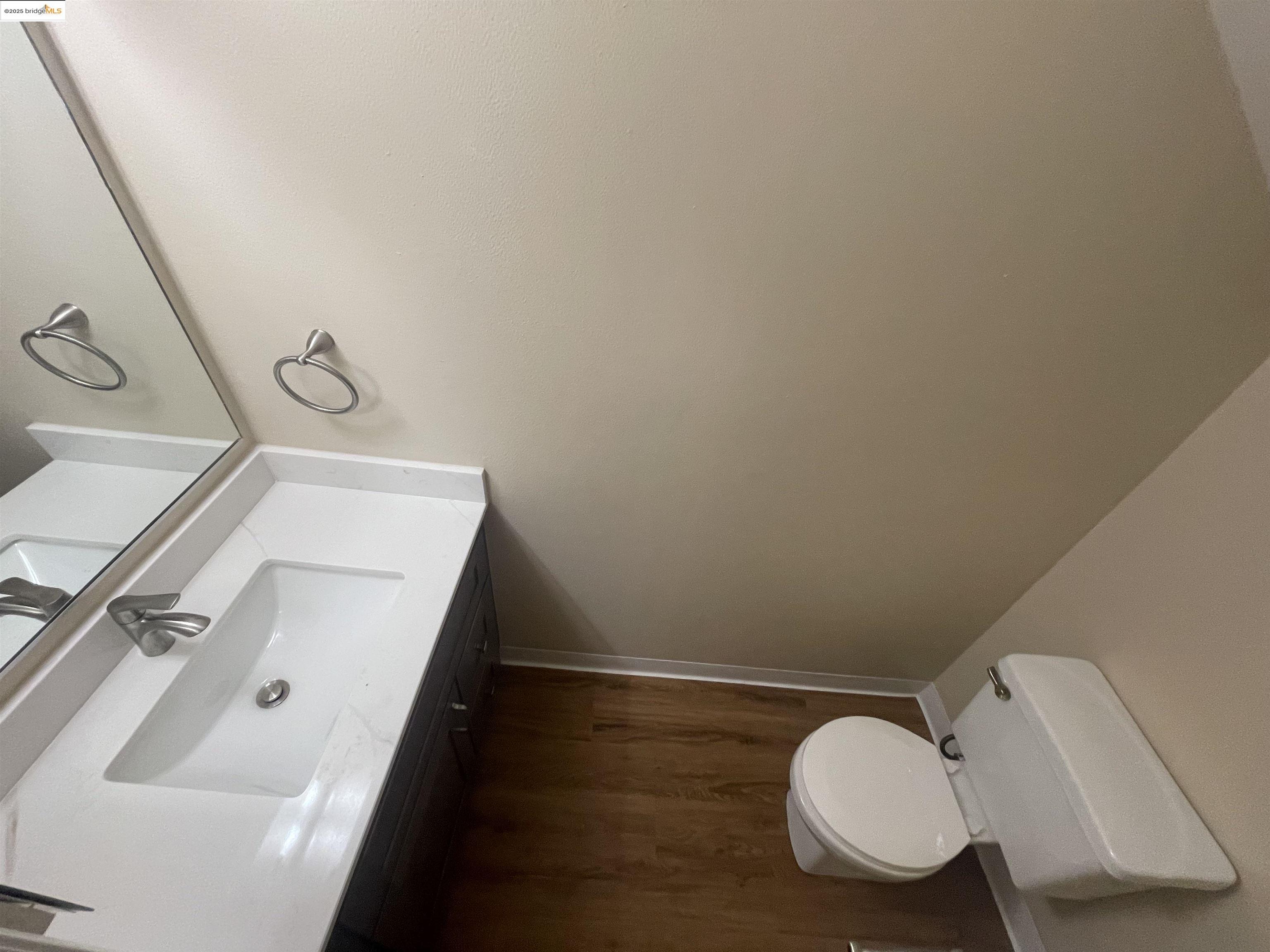 Detail Gallery Image 12 of 28 For 35 Fountainhead Ct, Martinez,  CA 94553 - 3 Beds | 1/1 Baths