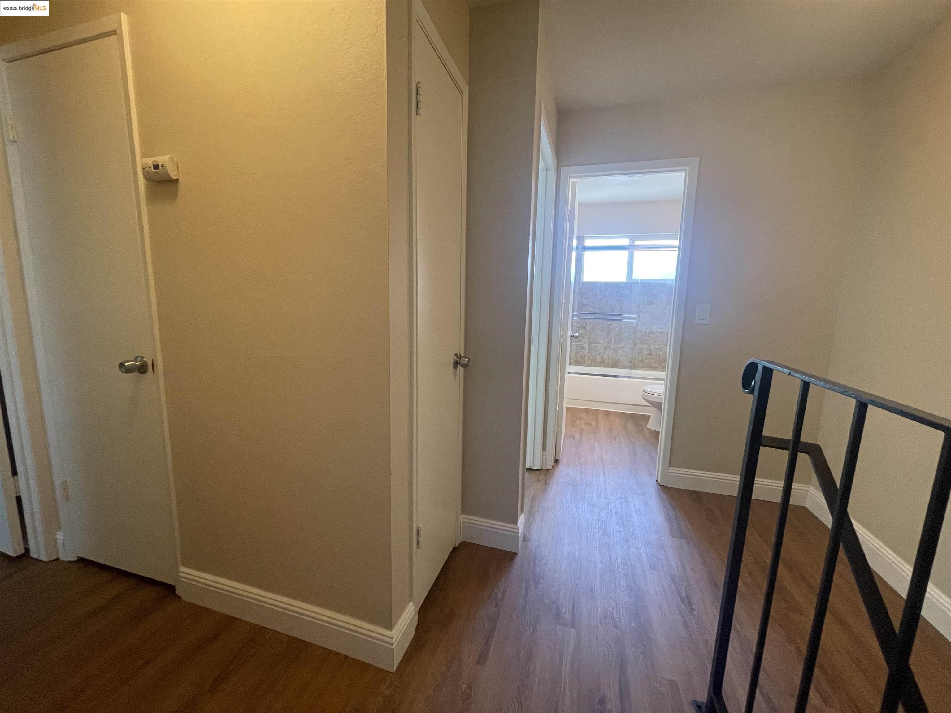 Detail Gallery Image 16 of 28 For 35 Fountainhead Ct, Martinez,  CA 94553 - 3 Beds | 1/1 Baths