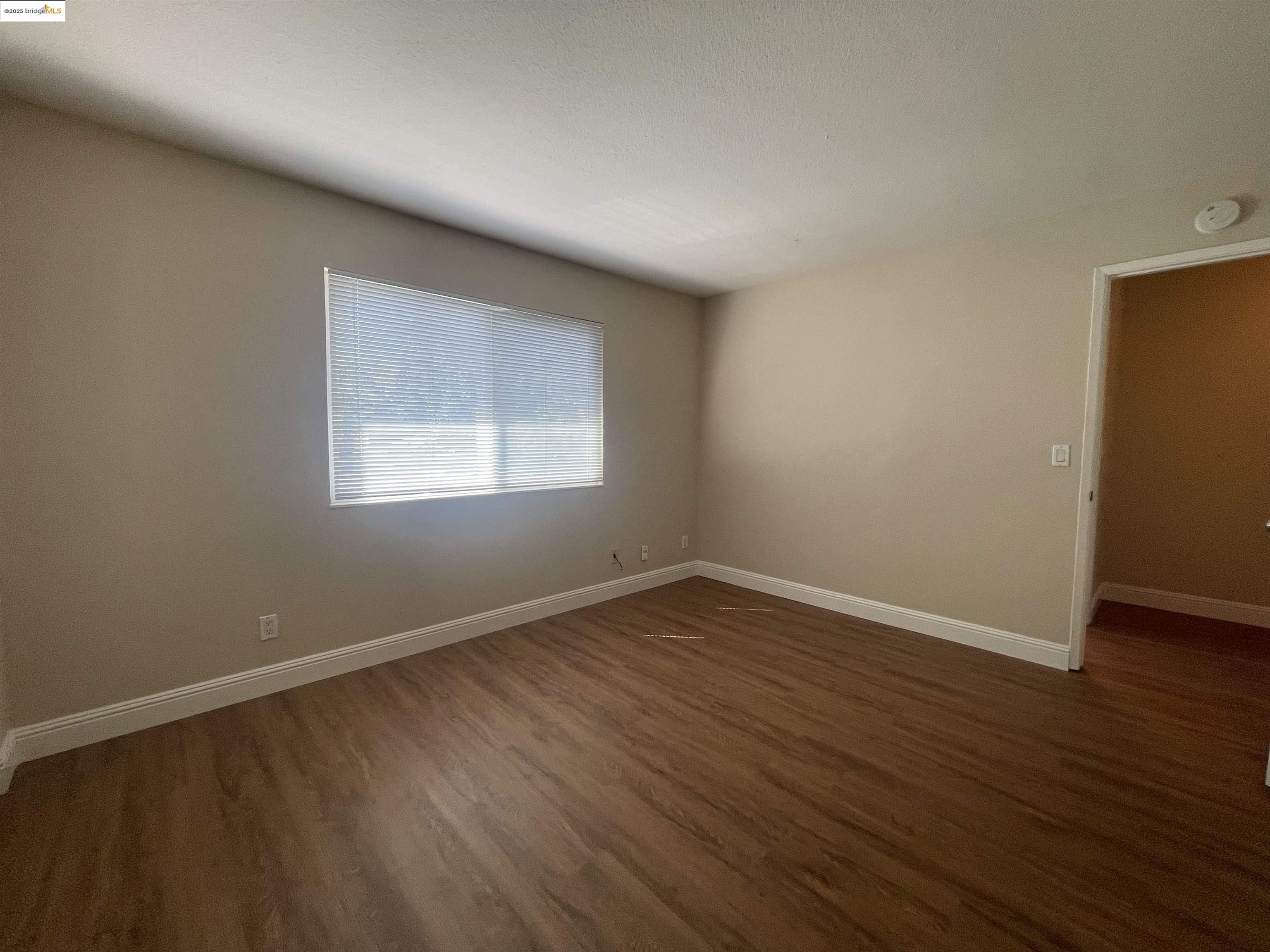 Detail Gallery Image 25 of 28 For 35 Fountainhead Ct, Martinez,  CA 94553 - 3 Beds | 1/1 Baths