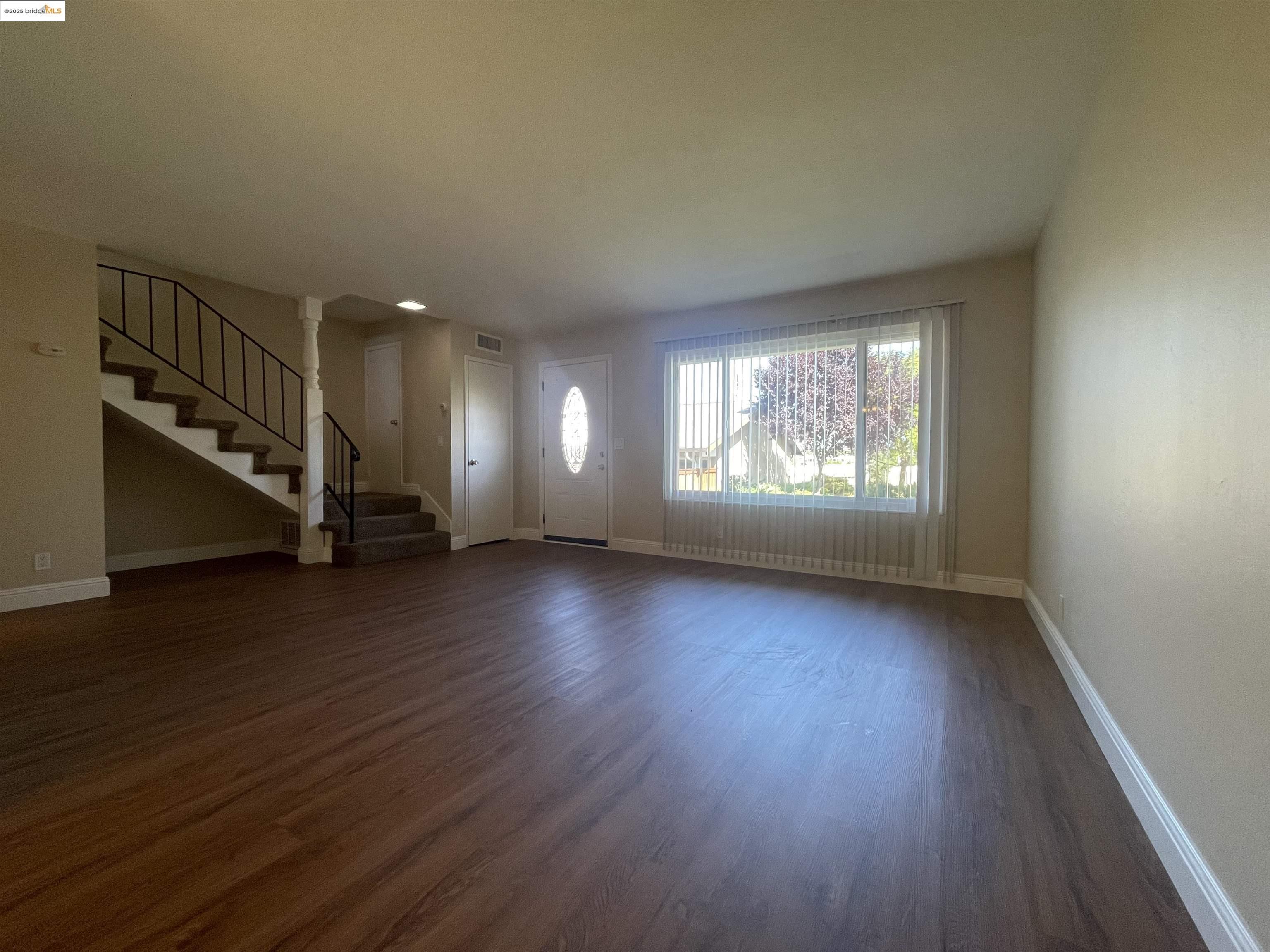 Detail Gallery Image 27 of 28 For 35 Fountainhead Ct, Martinez,  CA 94553 - 3 Beds | 1/1 Baths