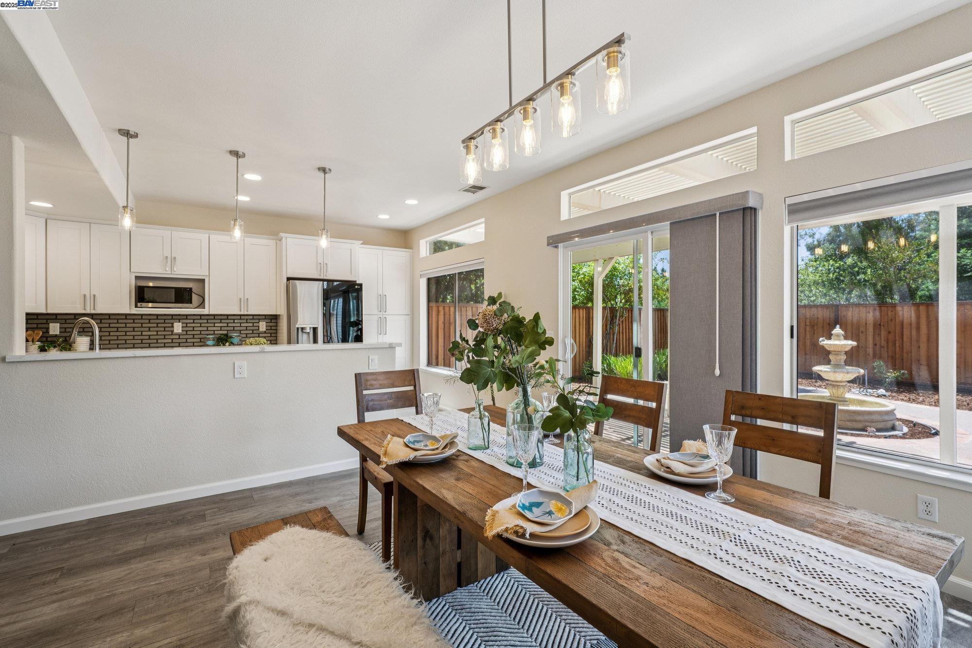 Detail Gallery Image 14 of 47 For 411 Orchard View Ave, Martinez,  CA 94553 - 4 Beds | 2/1 Baths
