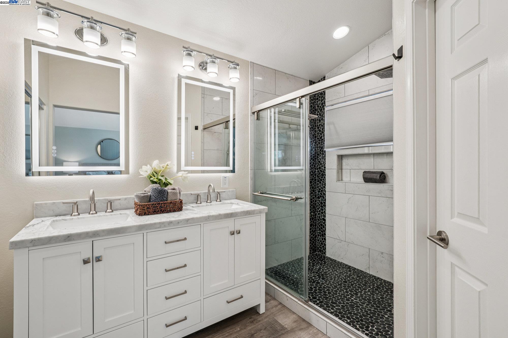 Detail Gallery Image 26 of 47 For 411 Orchard View Ave, Martinez,  CA 94553 - 4 Beds | 2/1 Baths