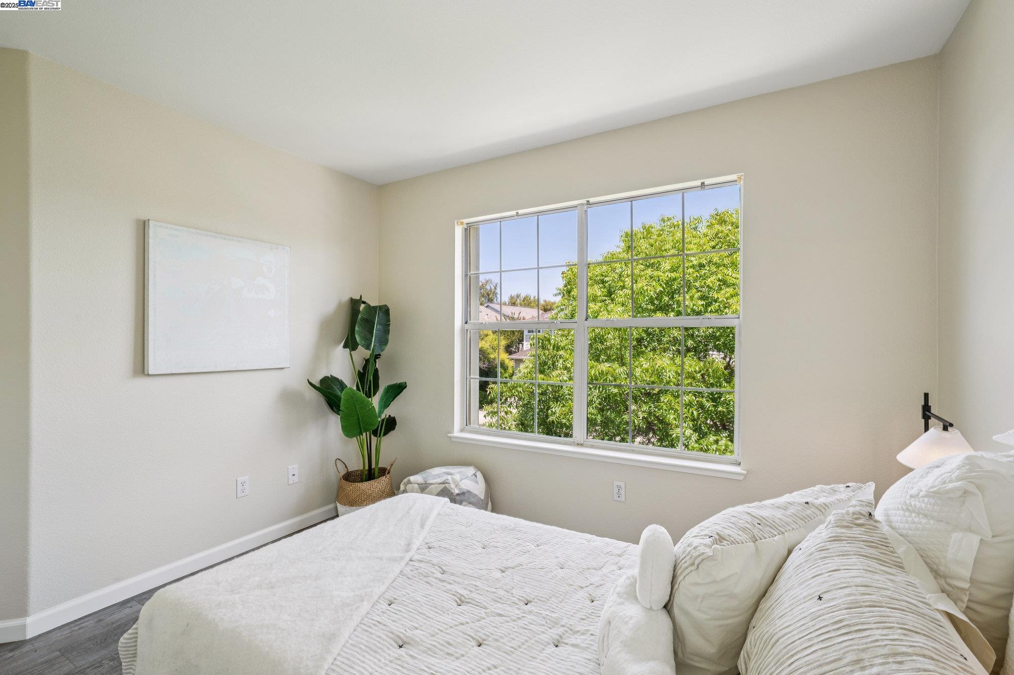 Detail Gallery Image 33 of 47 For 411 Orchard View Ave, Martinez,  CA 94553 - 4 Beds | 2/1 Baths