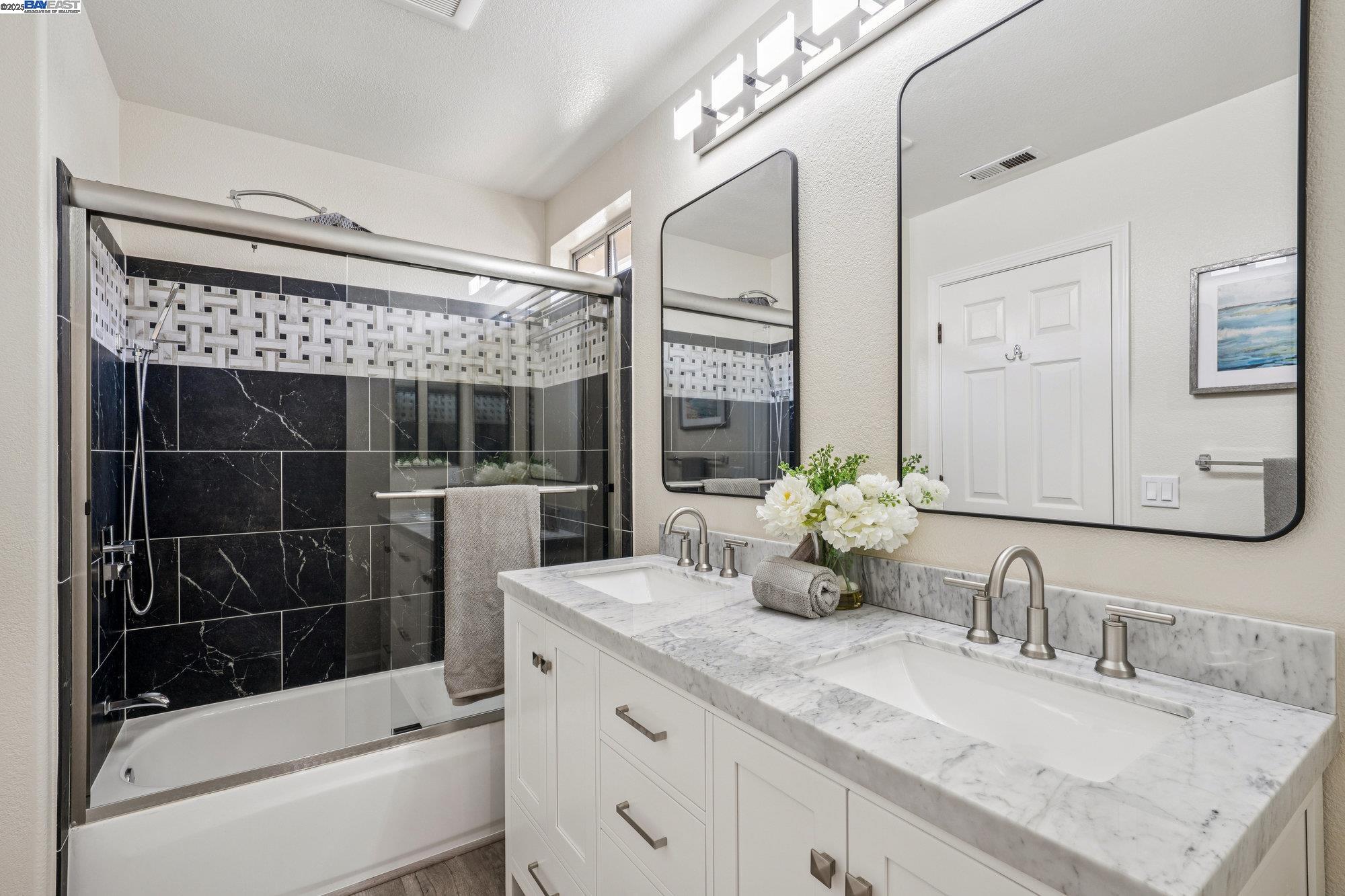 Detail Gallery Image 35 of 47 For 411 Orchard View Ave, Martinez,  CA 94553 - 4 Beds | 2/1 Baths