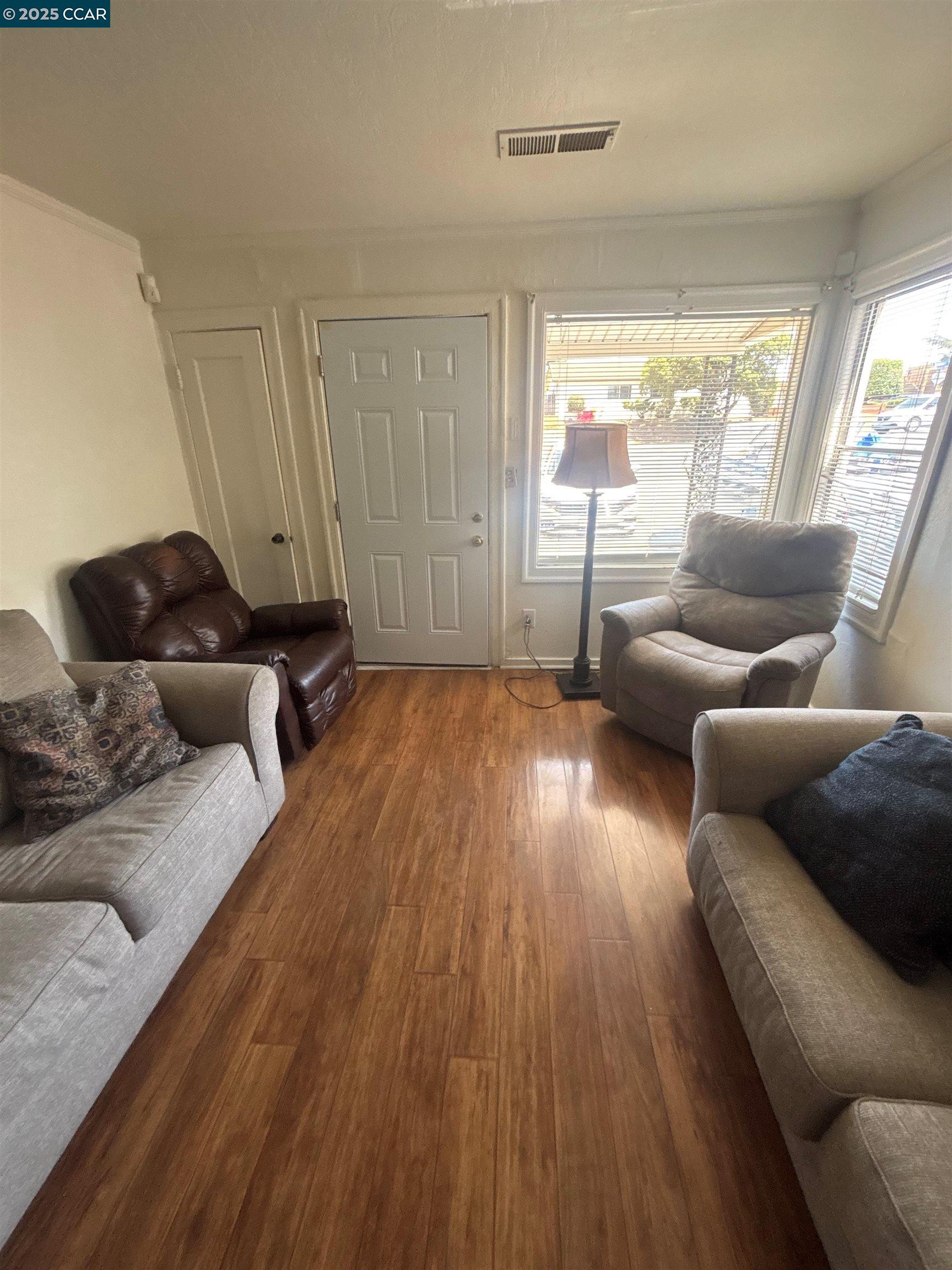 Detail Gallery Image 5 of 56 For 2765 Tuolumne Street, Vallejo,  CA 94589 - 4 Beds | 2 Baths