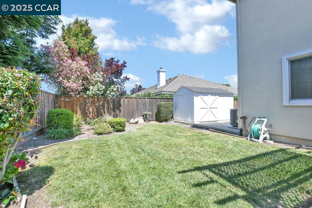 Detail Gallery Image 39 of 43 For 5138 Nathalee Dr, Concord,  CA 94521 - 5 Beds | 3 Baths