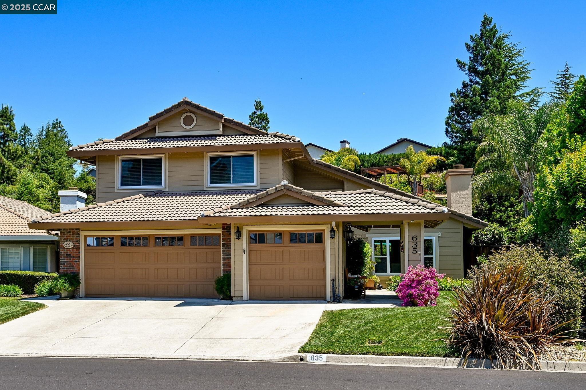 Detail Gallery Image 1 of 1 For 635 Canyon Crest Rd. E., San Ramon,  CA 94582 - 4 Beds | 3 Baths