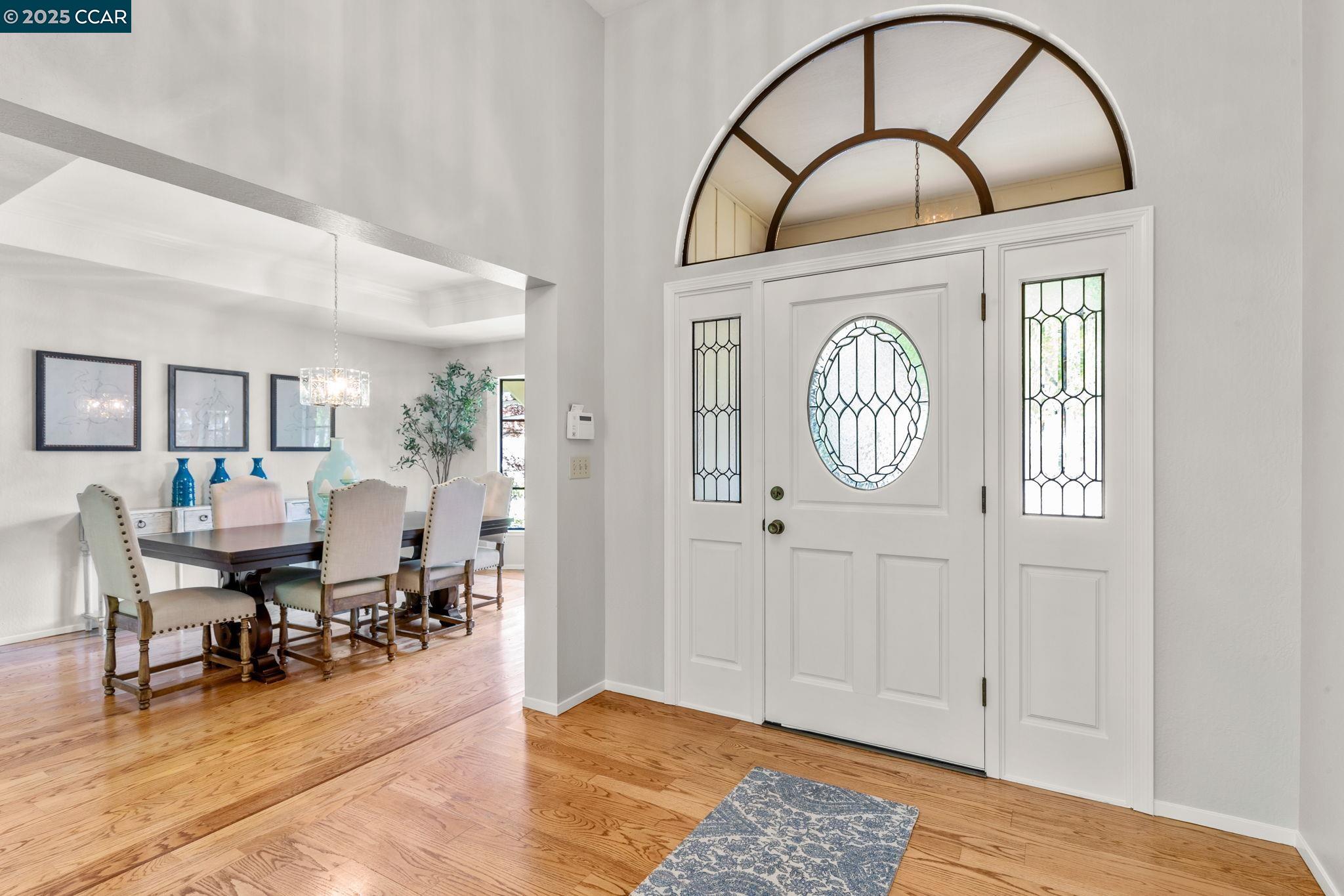 Detail Gallery Image 3 of 60 For 109 Bria Ct, Walnut Creek,  CA 94597 - 5 Beds | 3/1 Baths