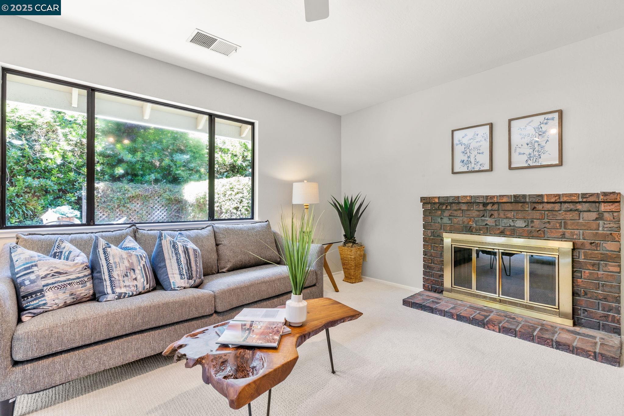 Detail Gallery Image 22 of 60 For 109 Bria Ct, Walnut Creek,  CA 94597 - 5 Beds | 3/1 Baths