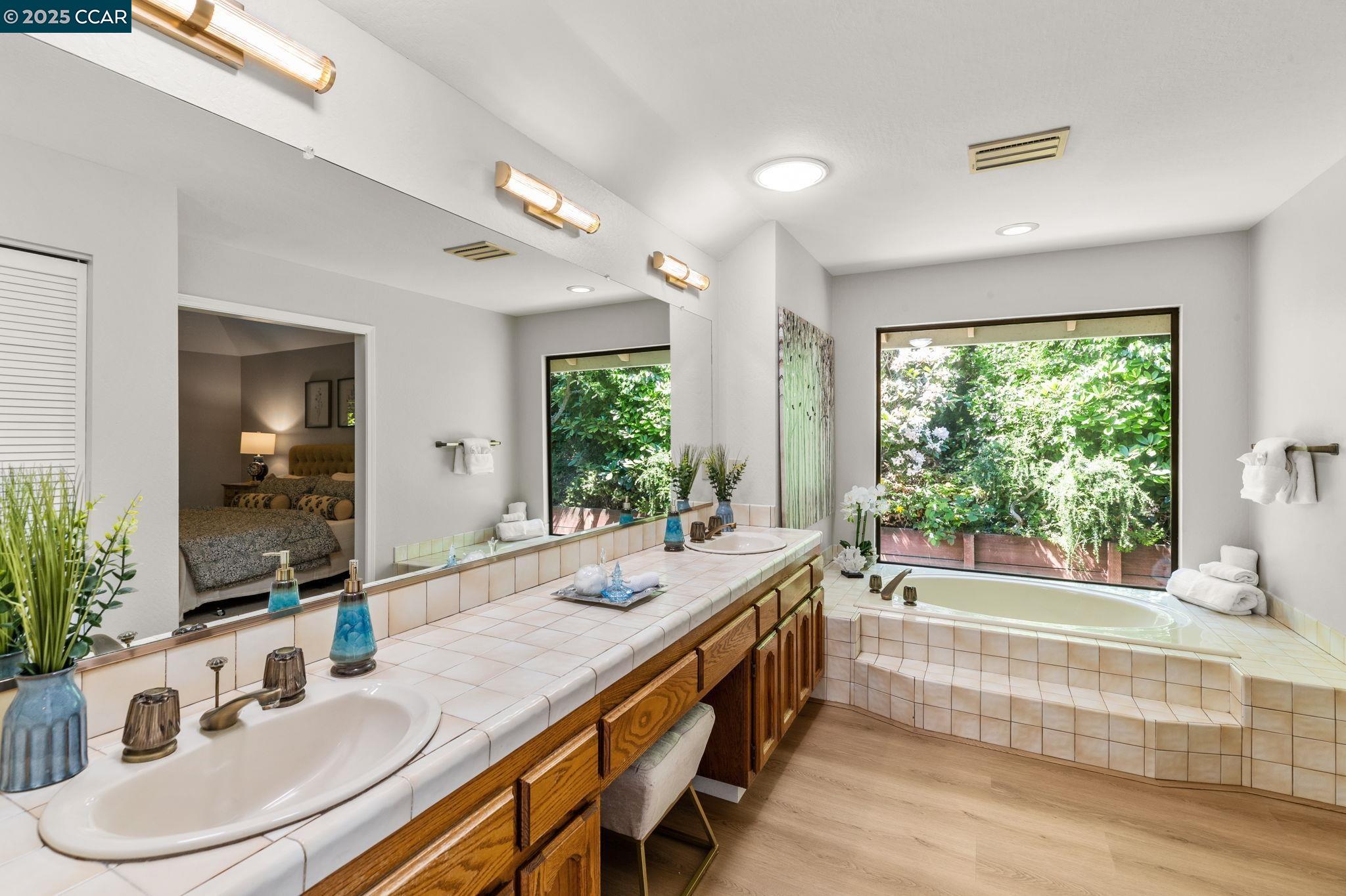 Detail Gallery Image 37 of 60 For 109 Bria Ct, Walnut Creek,  CA 94597 - 5 Beds | 3/1 Baths