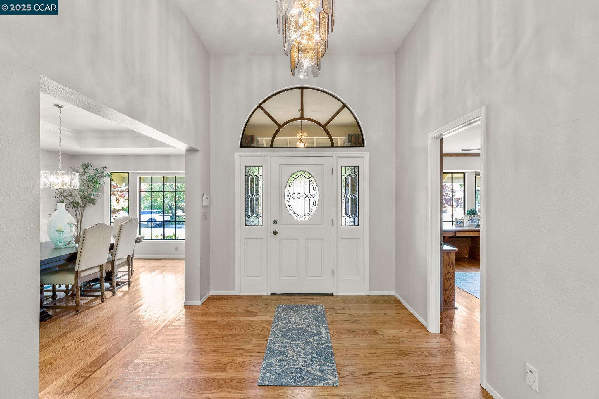 Detail Gallery Image 9 of 60 For 109 Bria Ct, Walnut Creek,  CA 94597 - 5 Beds | 3/1 Baths