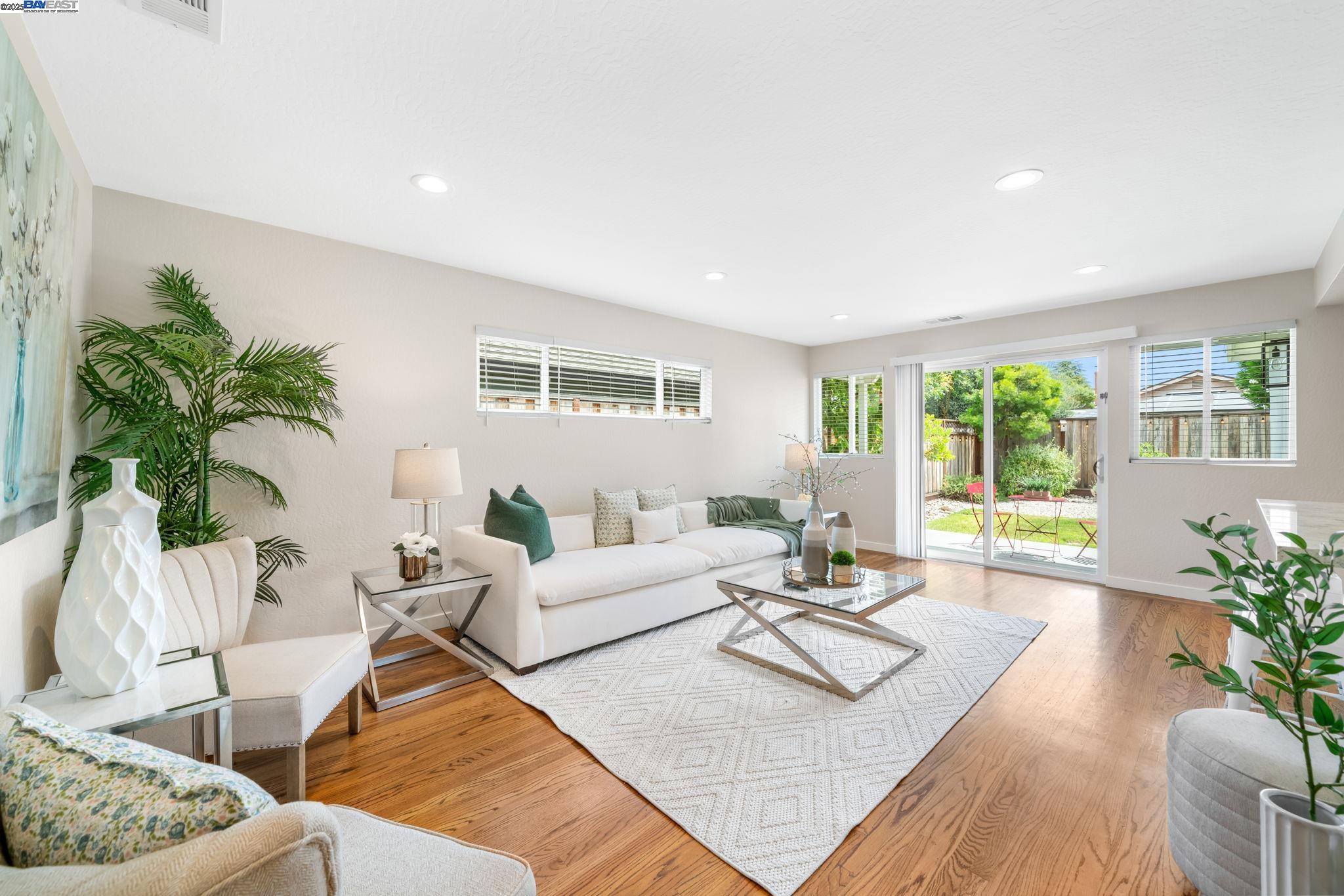 Detail Gallery Image 16 of 32 For 1168 Hillcrest Ct, Livermore,  CA 94550 - 4 Beds | 2 Baths