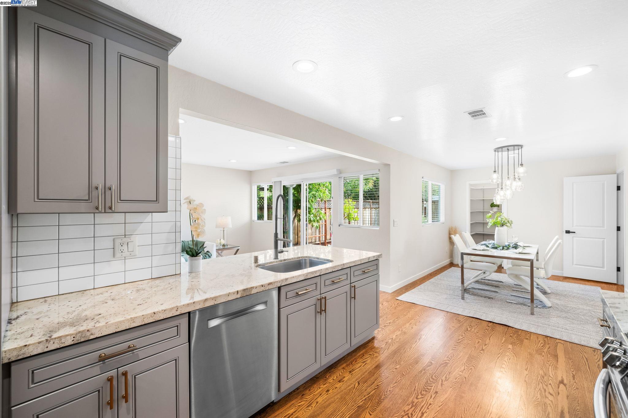 Detail Gallery Image 7 of 32 For 1168 Hillcrest Ct, Livermore,  CA 94550 - 4 Beds | 2 Baths