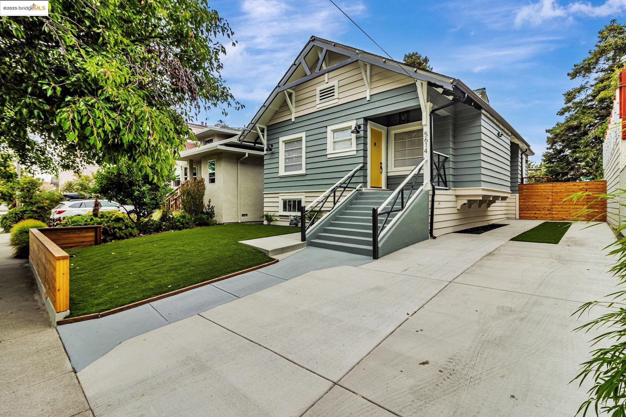 Thumbnail for 5614 Dover St, Oakland, CA 94609