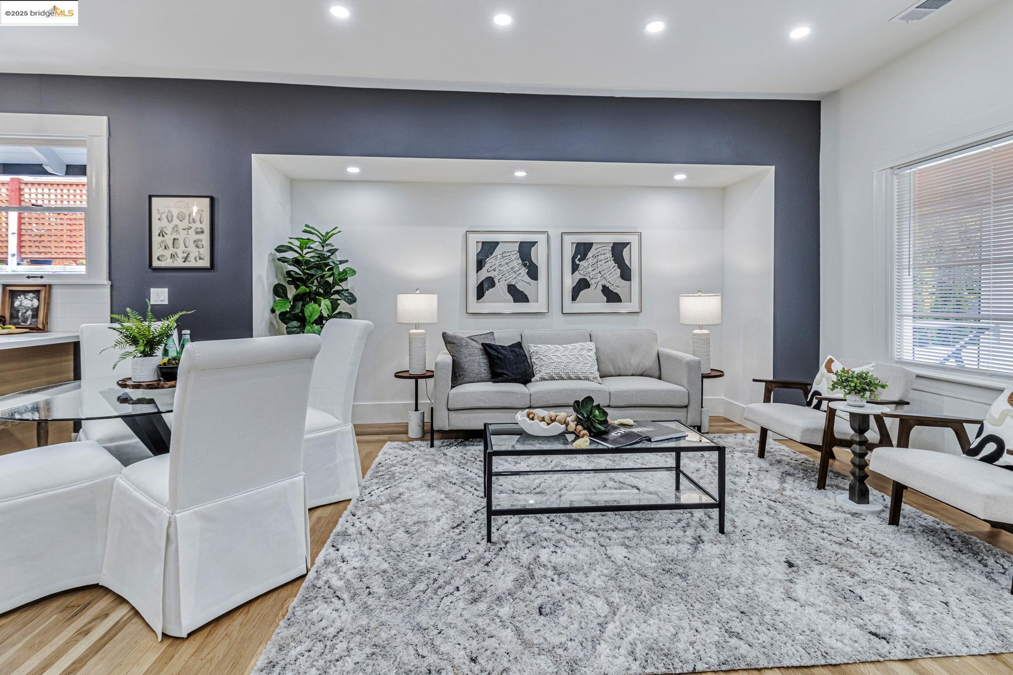 Detail Gallery Image 10 of 39 For 5614 Dover St, Oakland,  CA 94609 - 3 Beds | 2/1 Baths