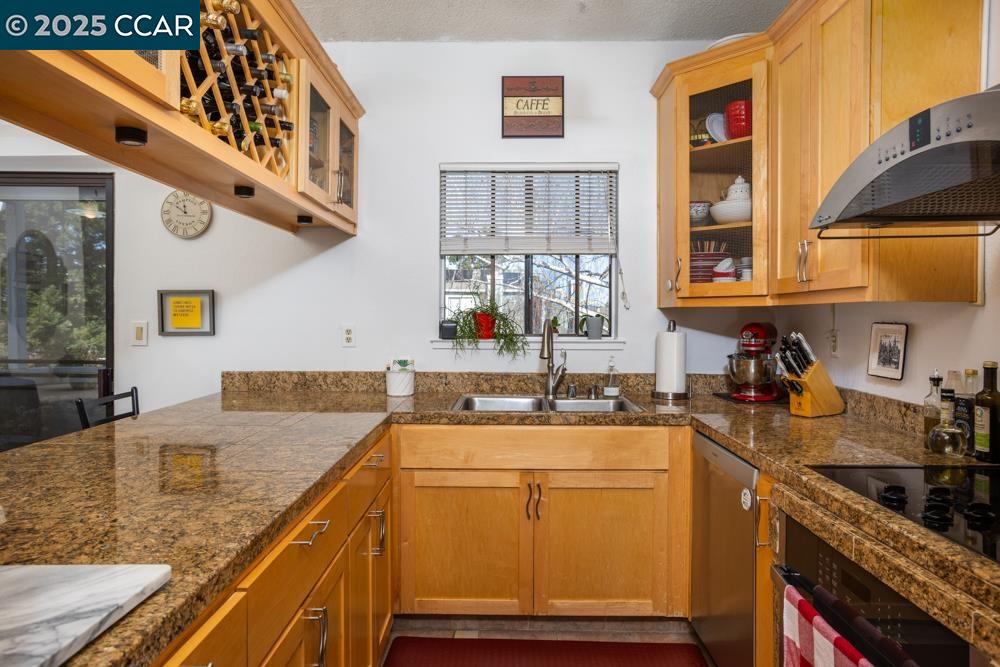 Photo #8: 41100742 Listing: Photo #8