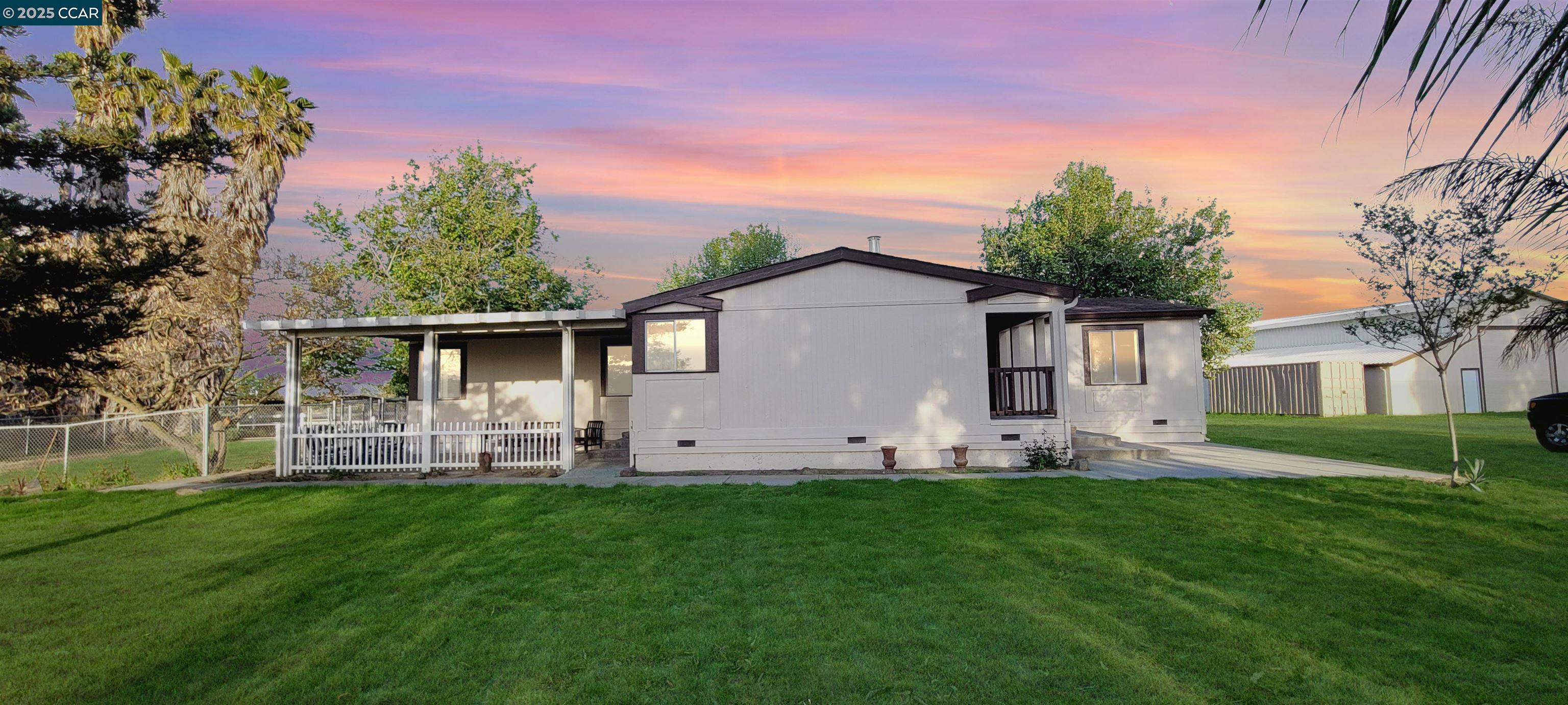5750 Sellers Ave, Oakley, California 94561, 3 Bedrooms Bedrooms, 9 Rooms Rooms,2 BathroomsBathrooms,Residential Lease,For Rent,5750 Sellers Ave,41100752