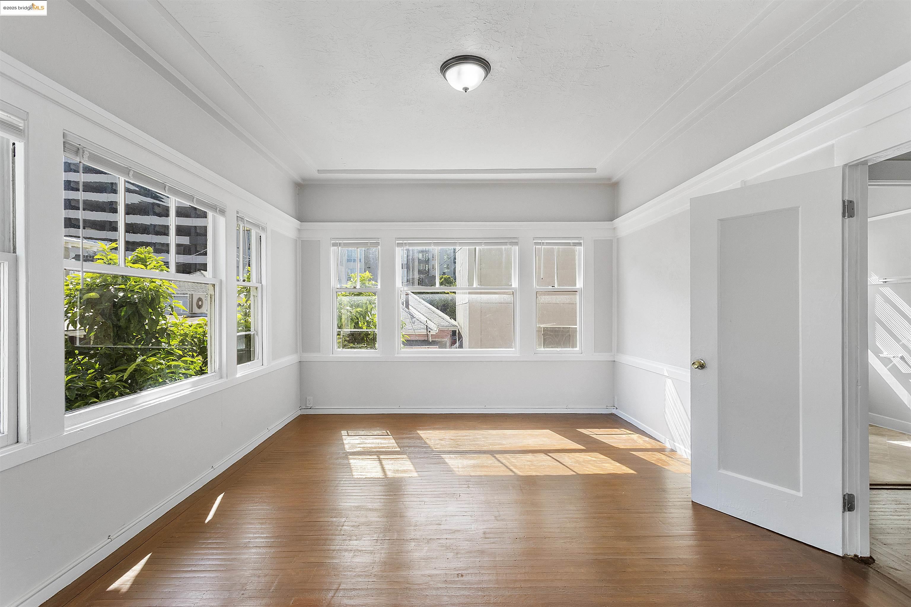 Photo #9: 41100756 Listing: Photo #9