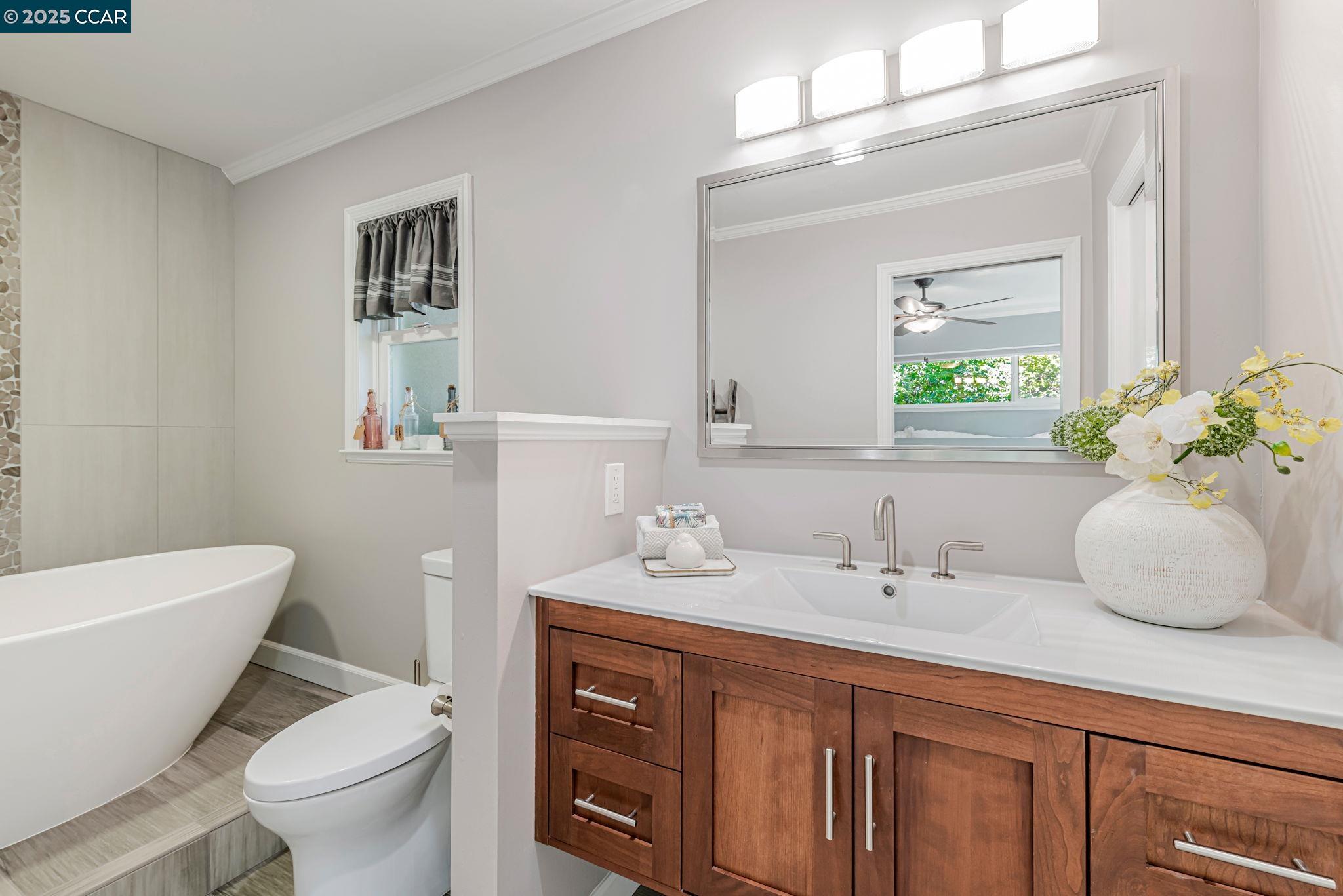 Detail Gallery Image 30 of 58 For 49 Terra Bella Dr, Walnut Creek,  CA 94596 - 3 Beds | 3 Baths