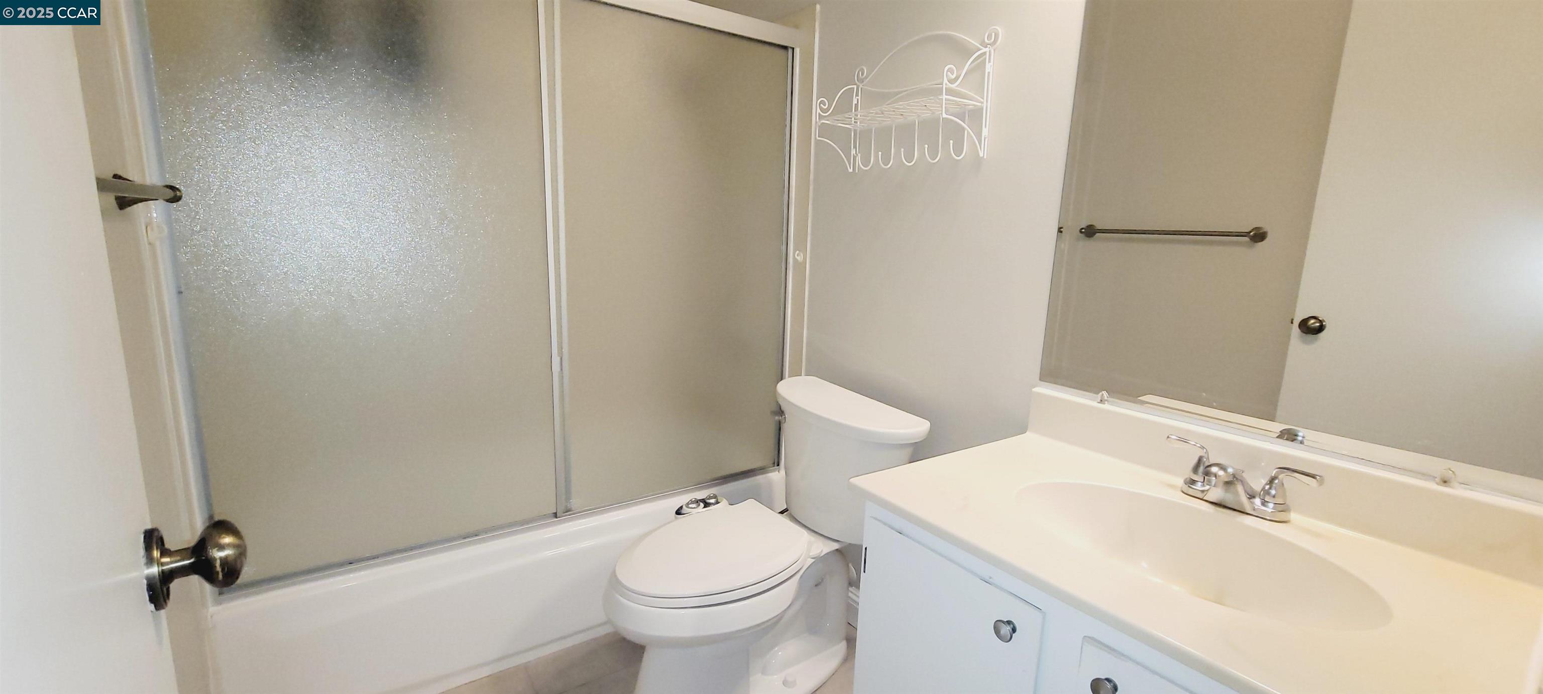 4214 Treat Blvd # 5, Concord, California 94521, 2 Bedrooms Bedrooms, 6 Rooms Rooms,2 BathroomsBathrooms,Residential Lease,For Rent,4214 Treat Blvd # 5,41100765